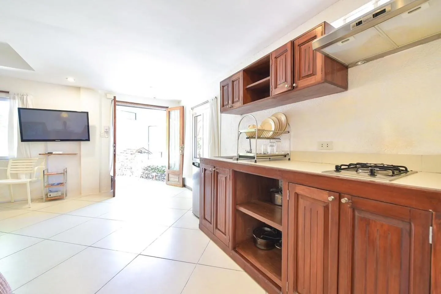 Kitchen or kitchenette in Biancas Garden Apartments Boracay