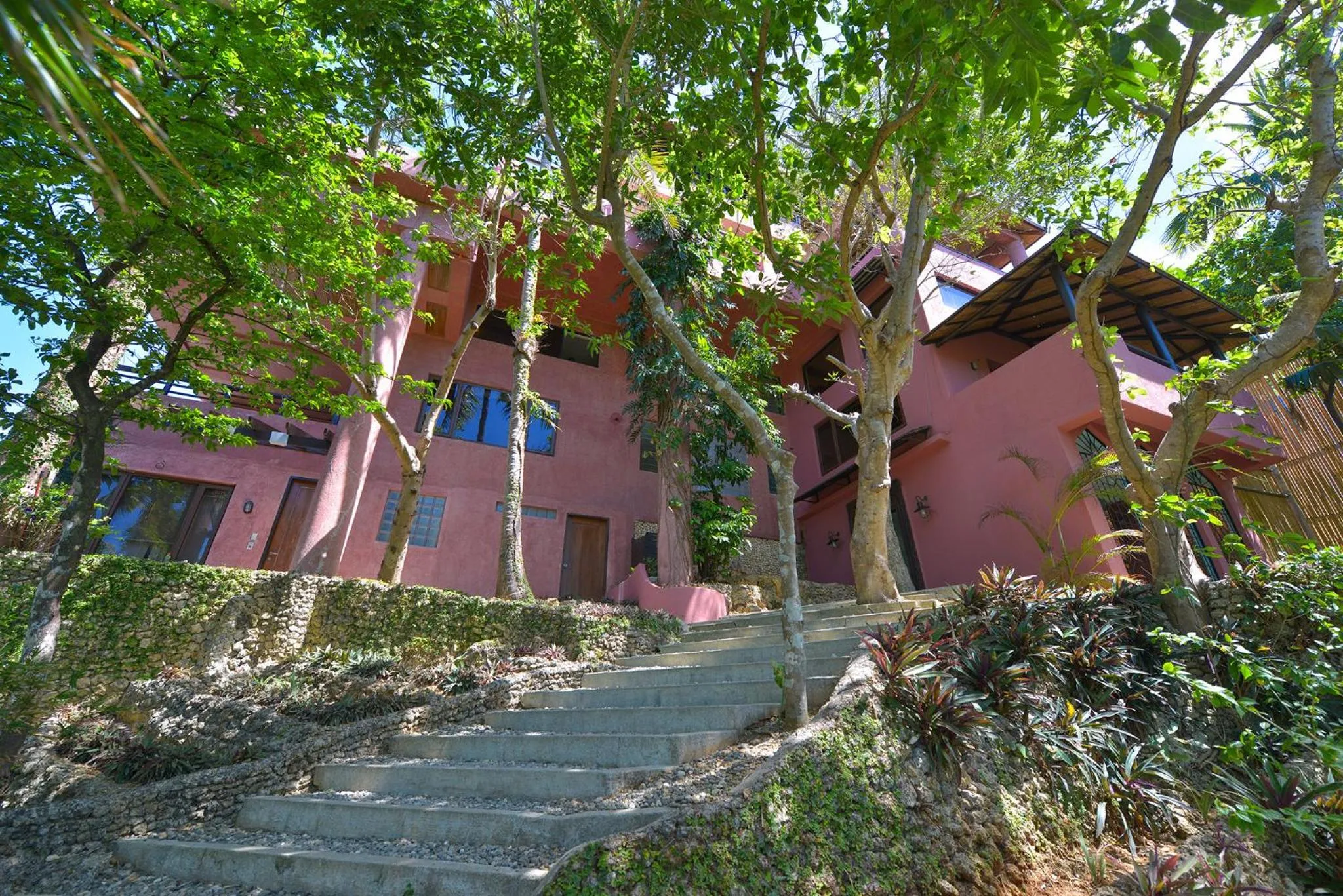 Property building in Biancas Garden Apartments Boracay