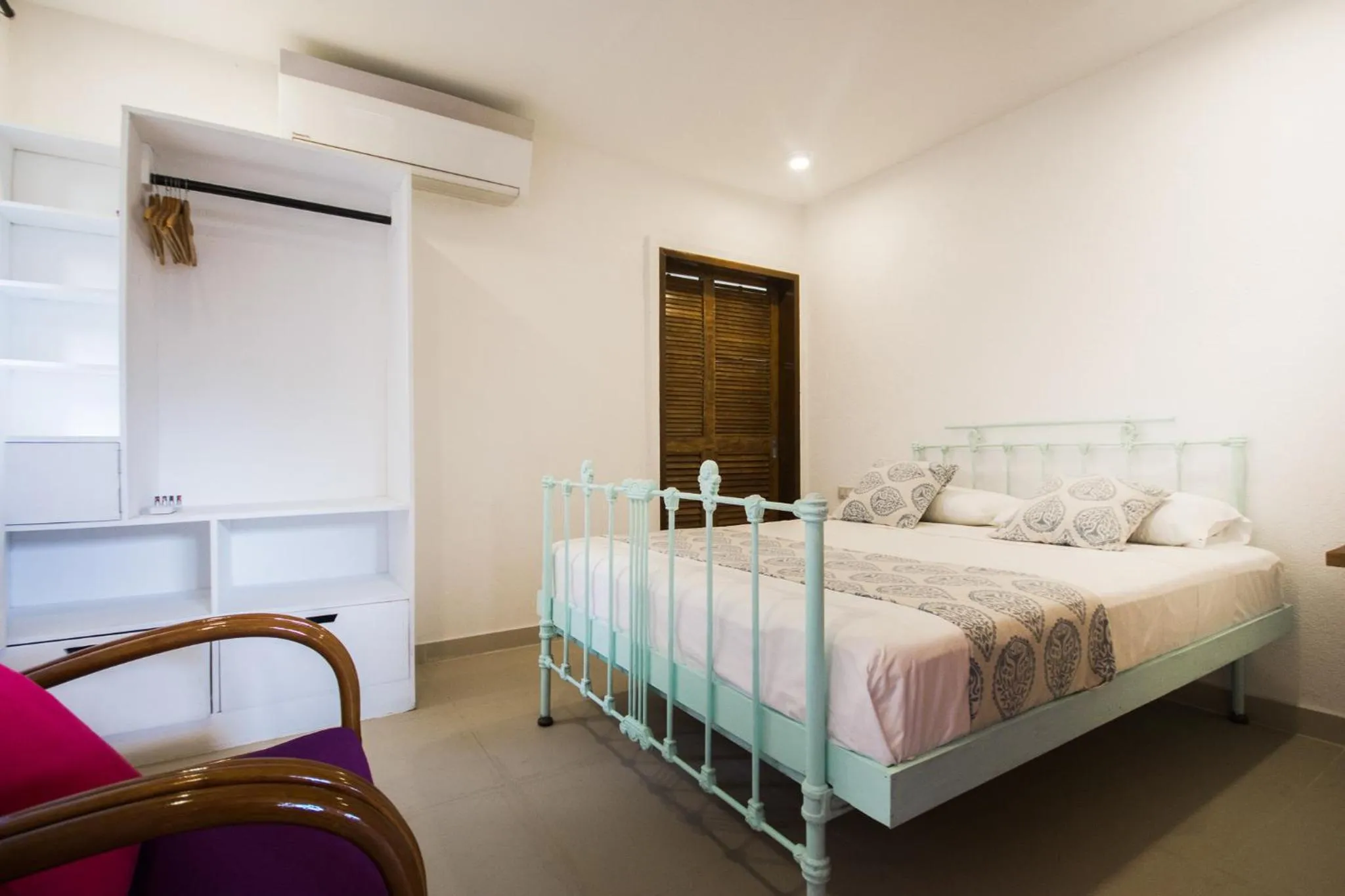 Bed in Biancas Garden Apartments Boracay