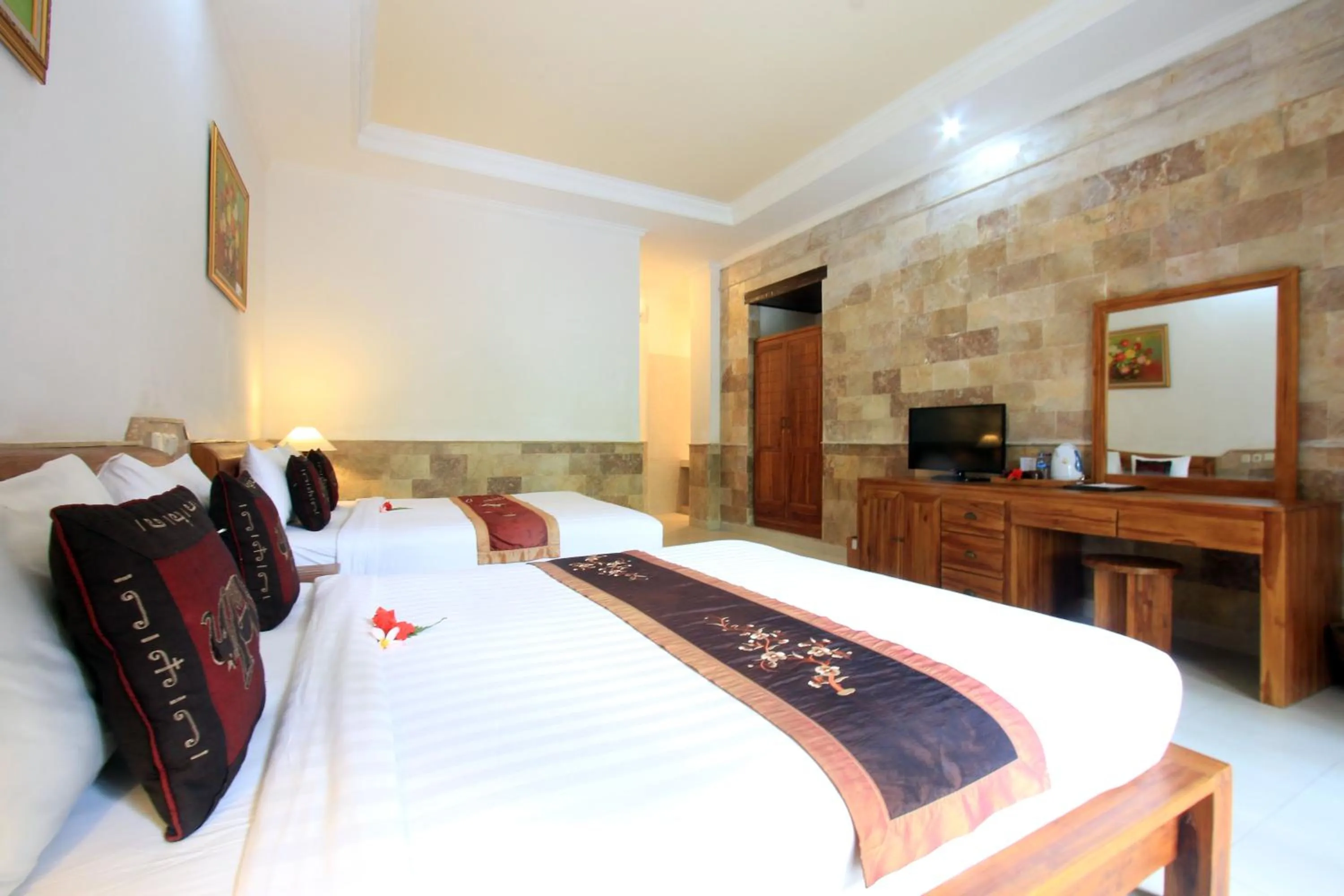 Communal lounge/ TV room, Bed in Alam Terrace Cottages