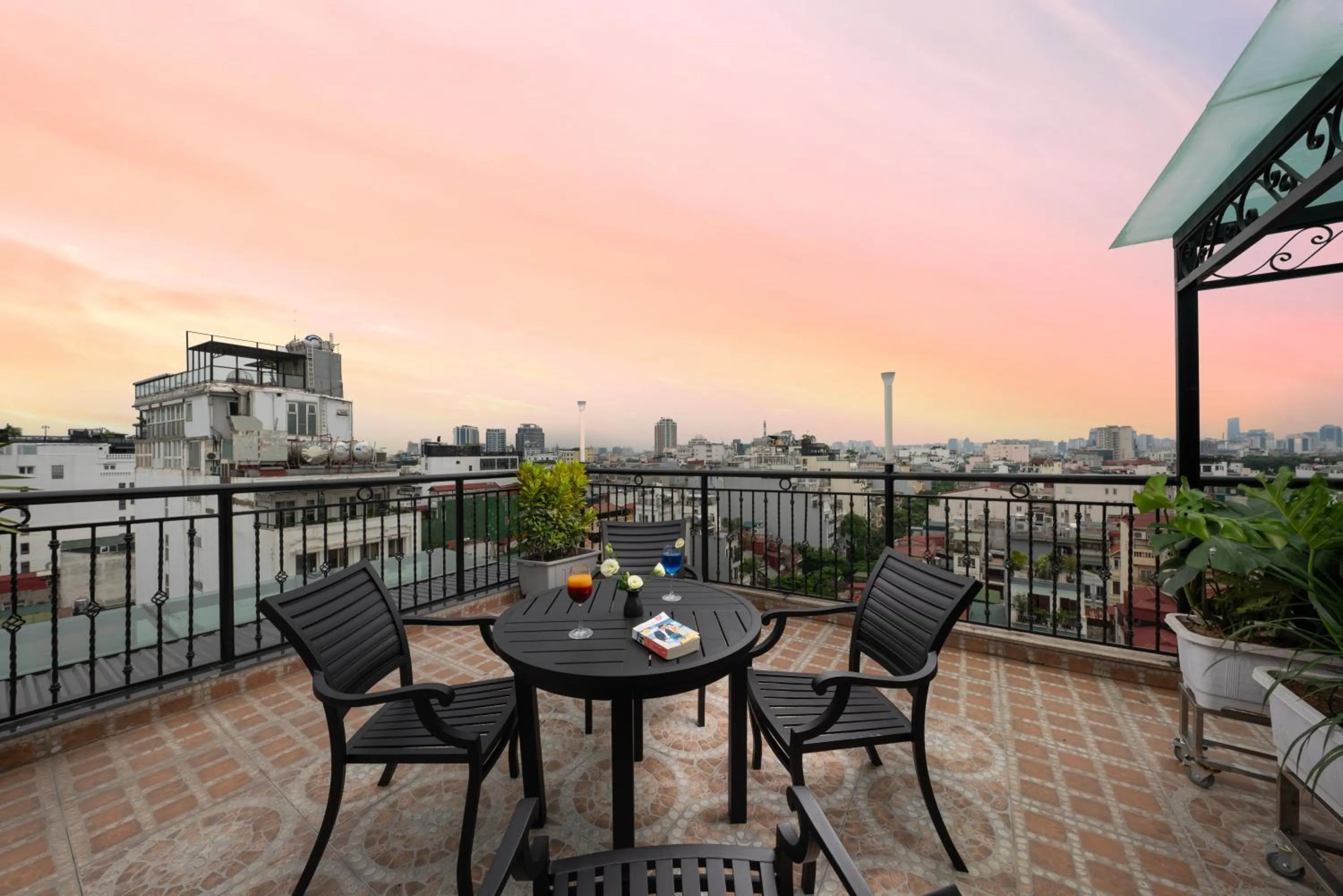 SQ Hang Gai Hotel & Spa