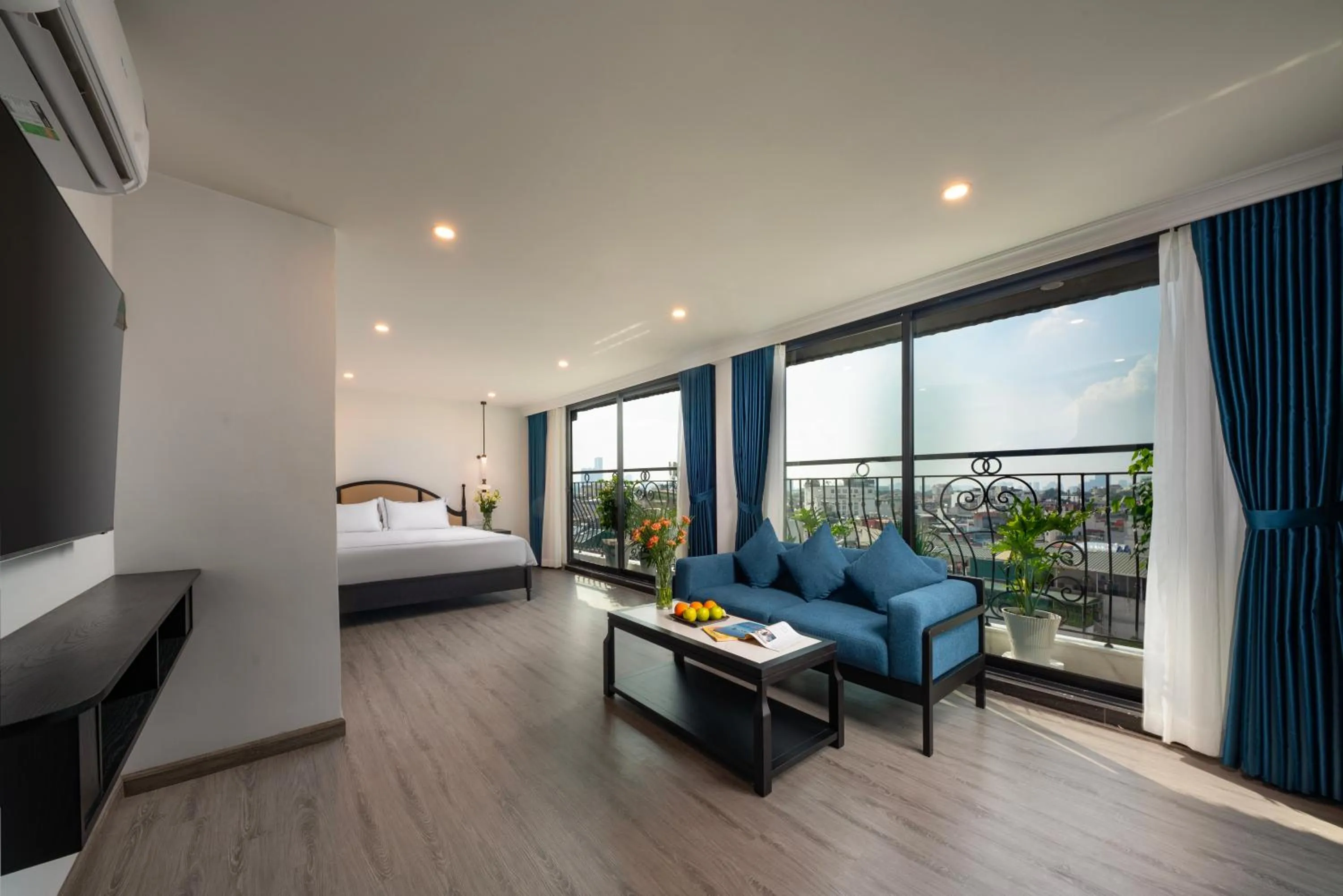 Bed in SQ Hang Gai Hotel & Spa