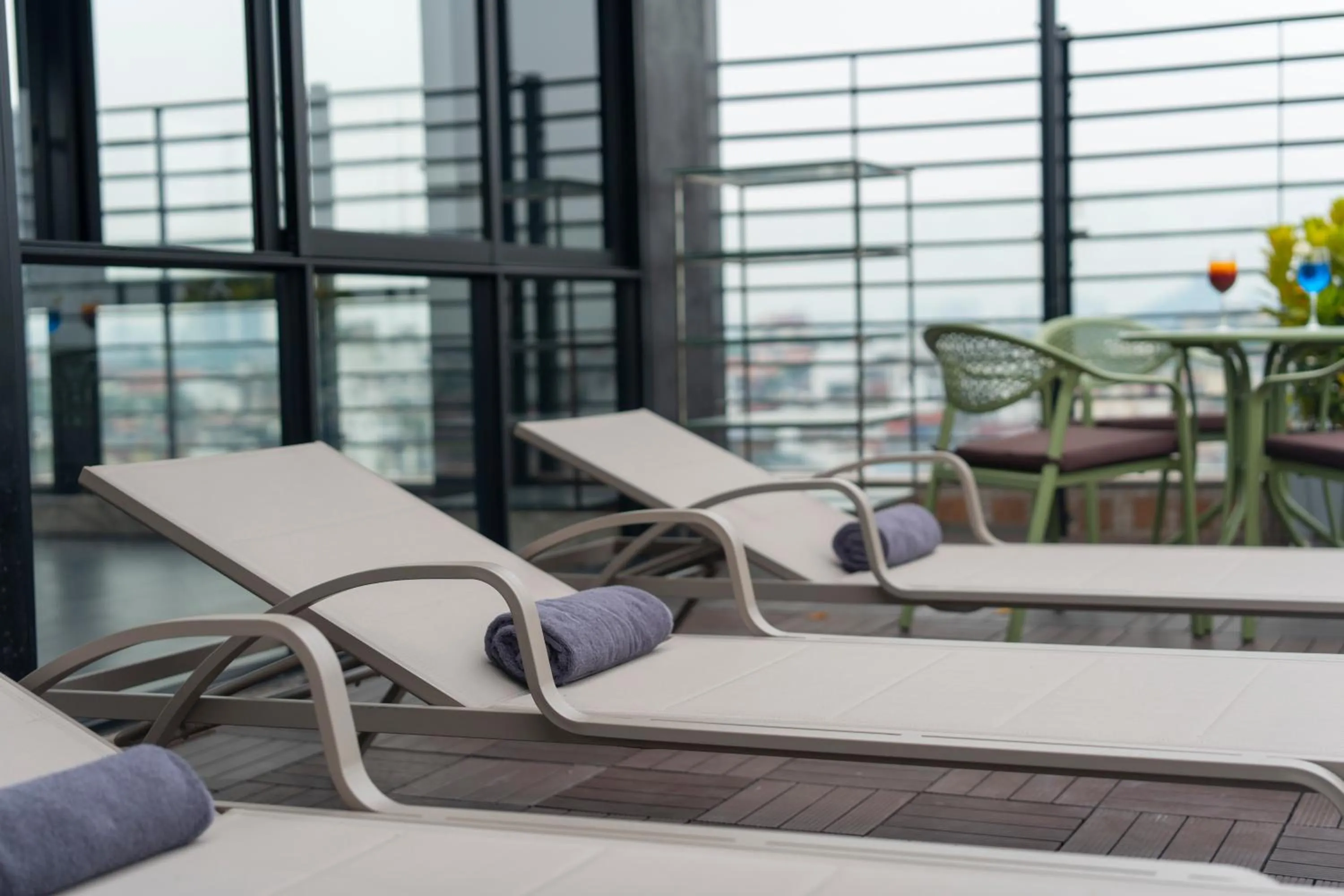 Seating area in SQ Hang Gai Hotel & Spa