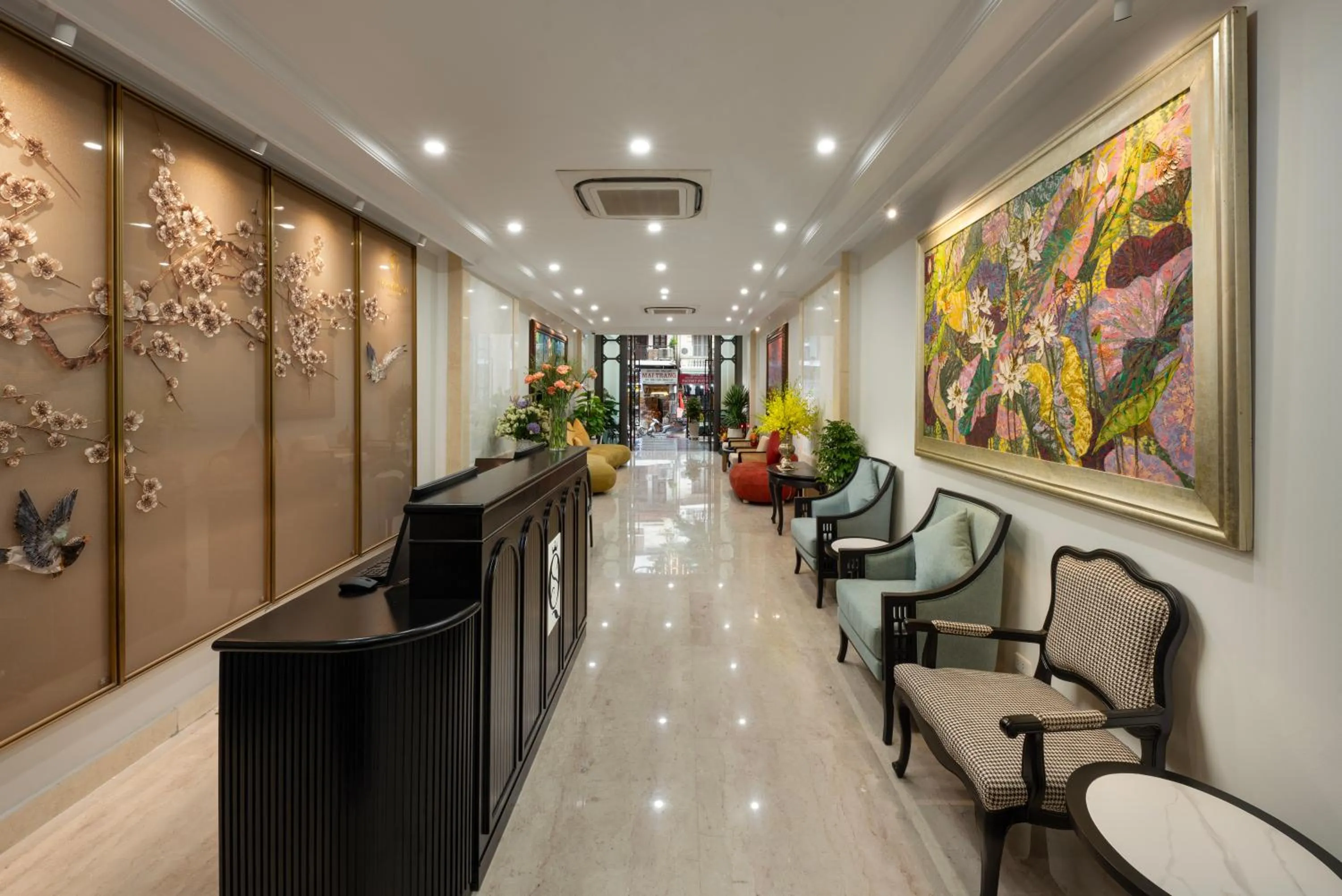 Lobby or reception in SQ Hang Gai Hotel & Spa