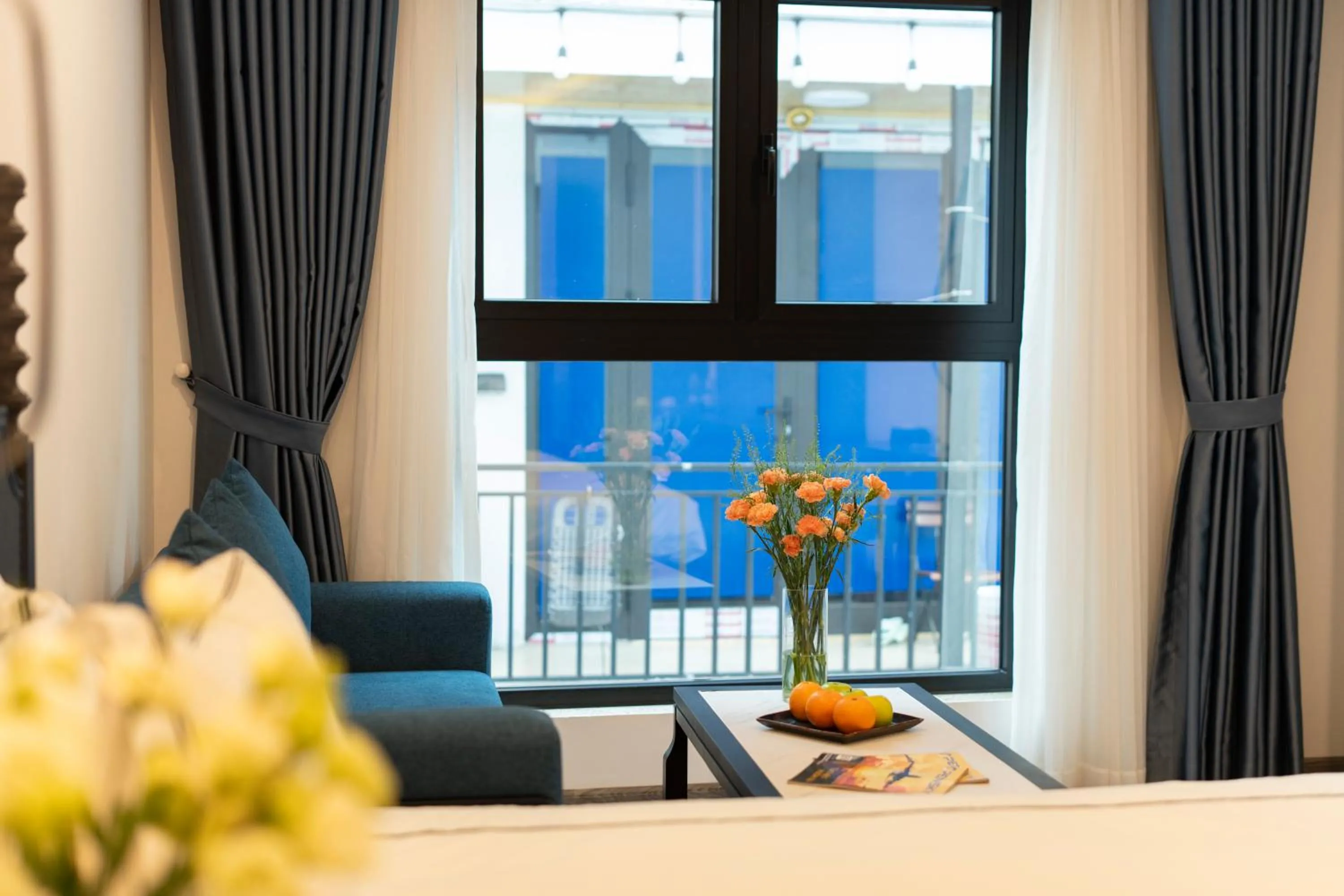 Seating area in SQ Hang Gai Hotel & Spa