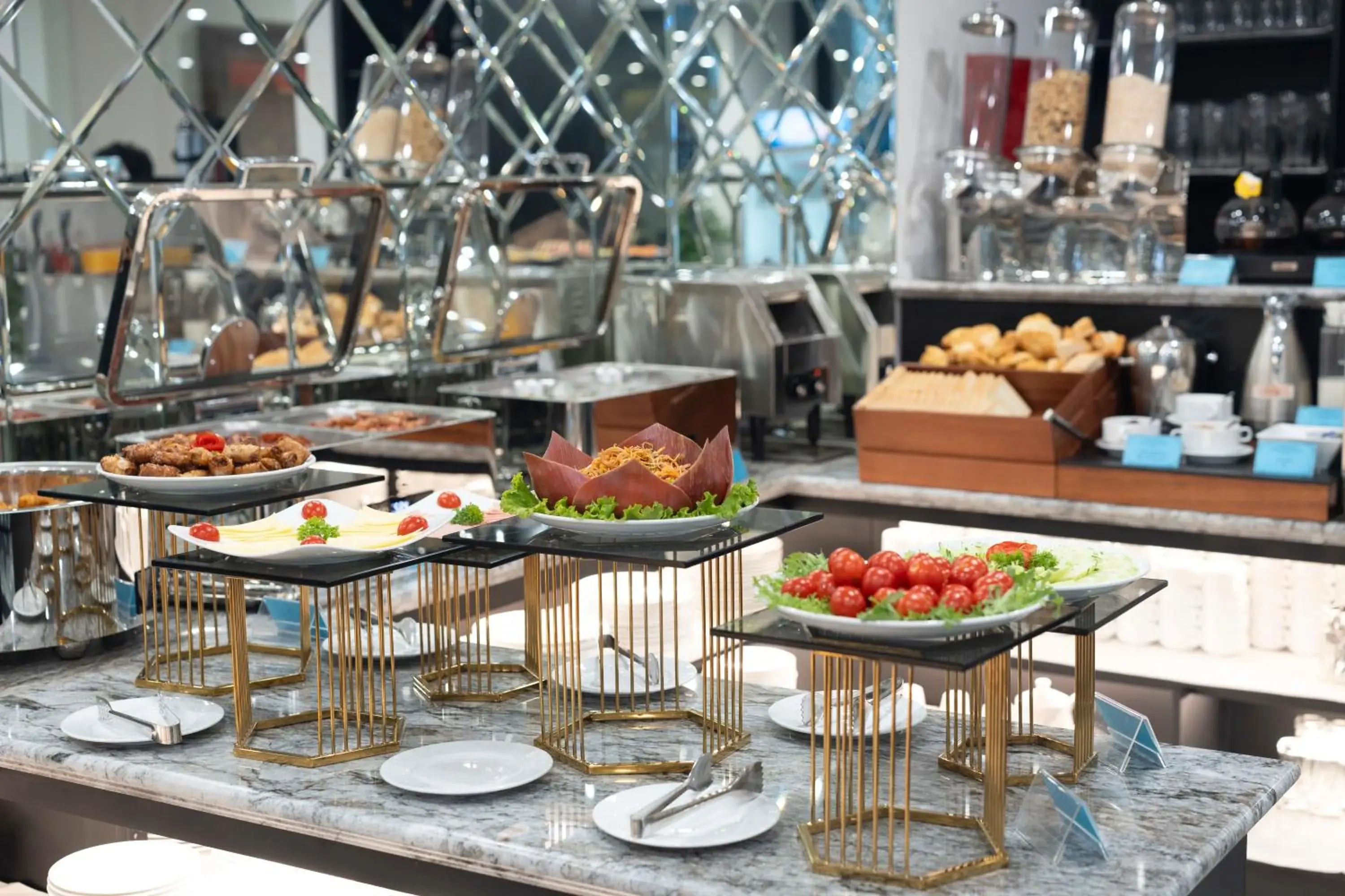 Restaurant/places to eat in SQ Hang Gai Hotel & Spa Restaurant/places to eat in SQ Hang Gai Hotel & Spa