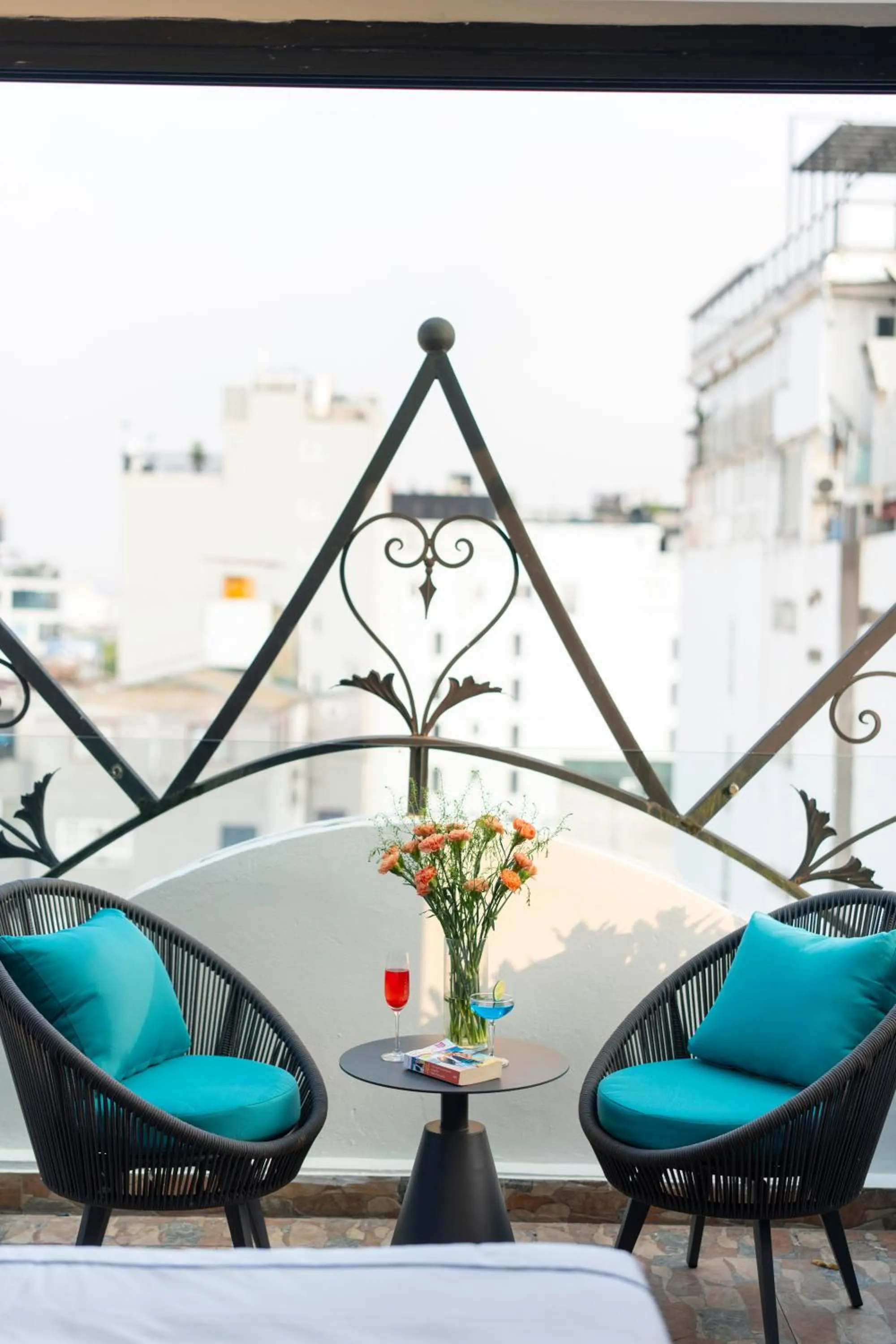 Day in SQ Hang Gai Hotel & Spa