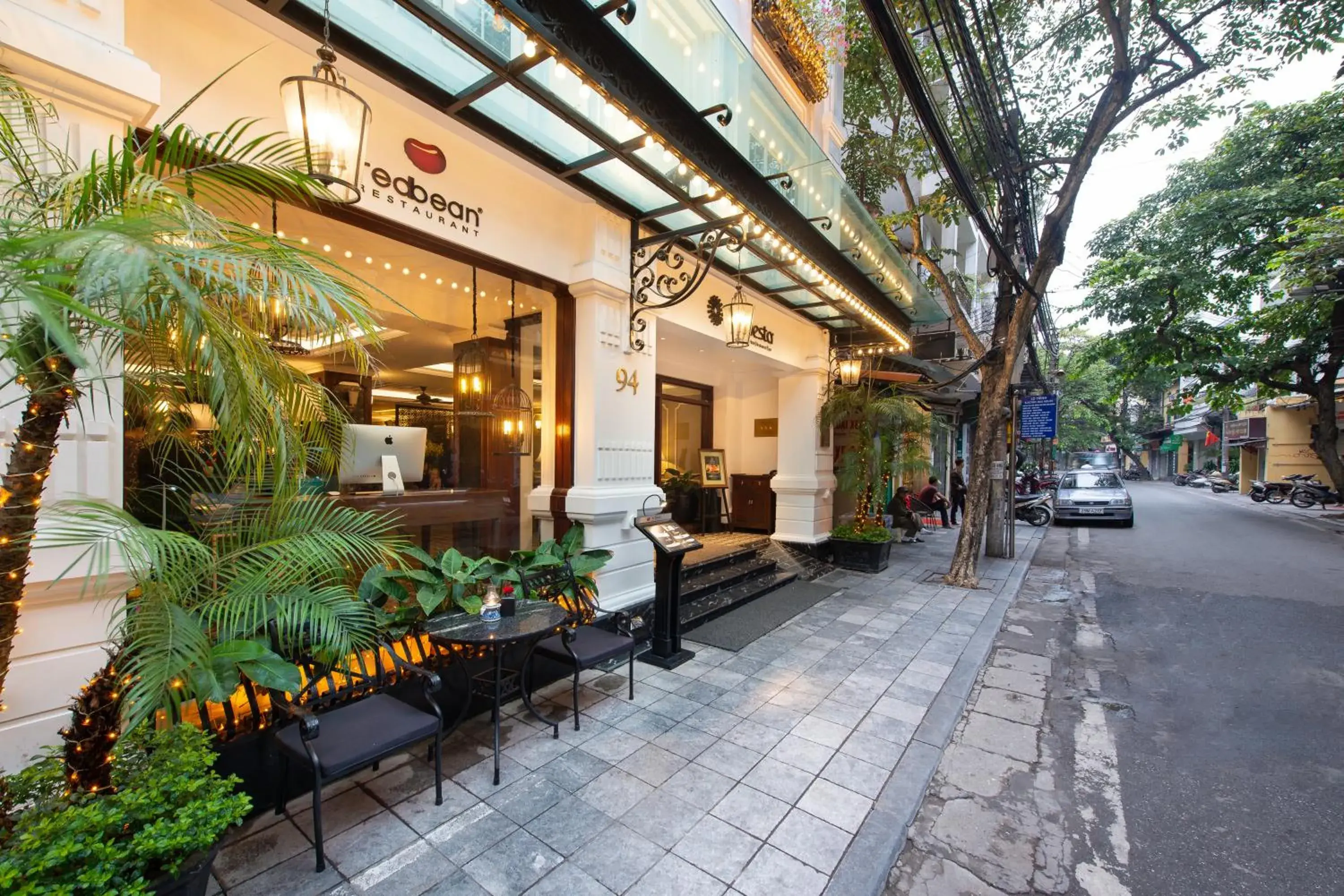 Property building in La Siesta Classic Ma May Property building in La Siesta Classic Ma May