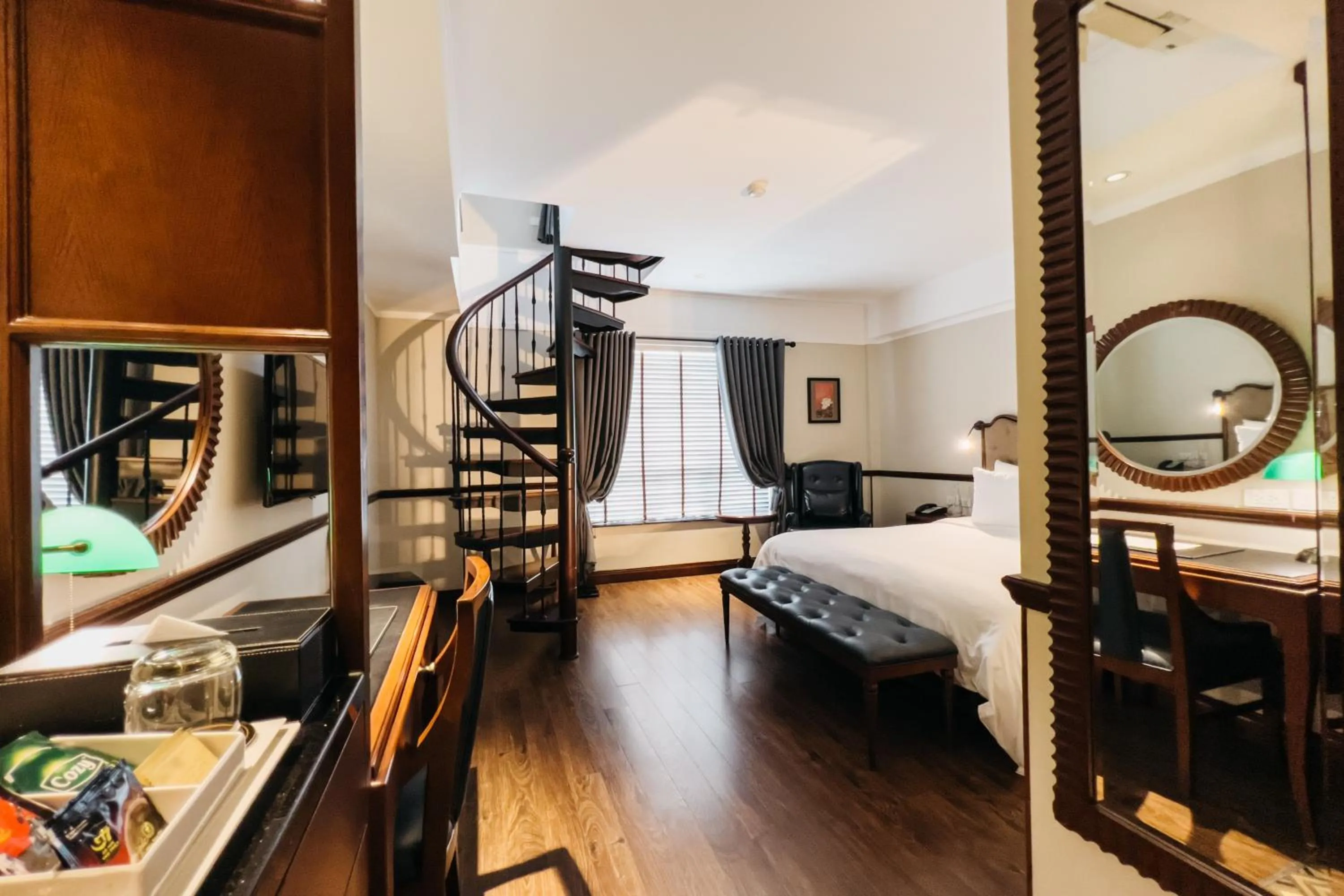 Photo of the whole room, Bed in La Siesta Classic Ma May