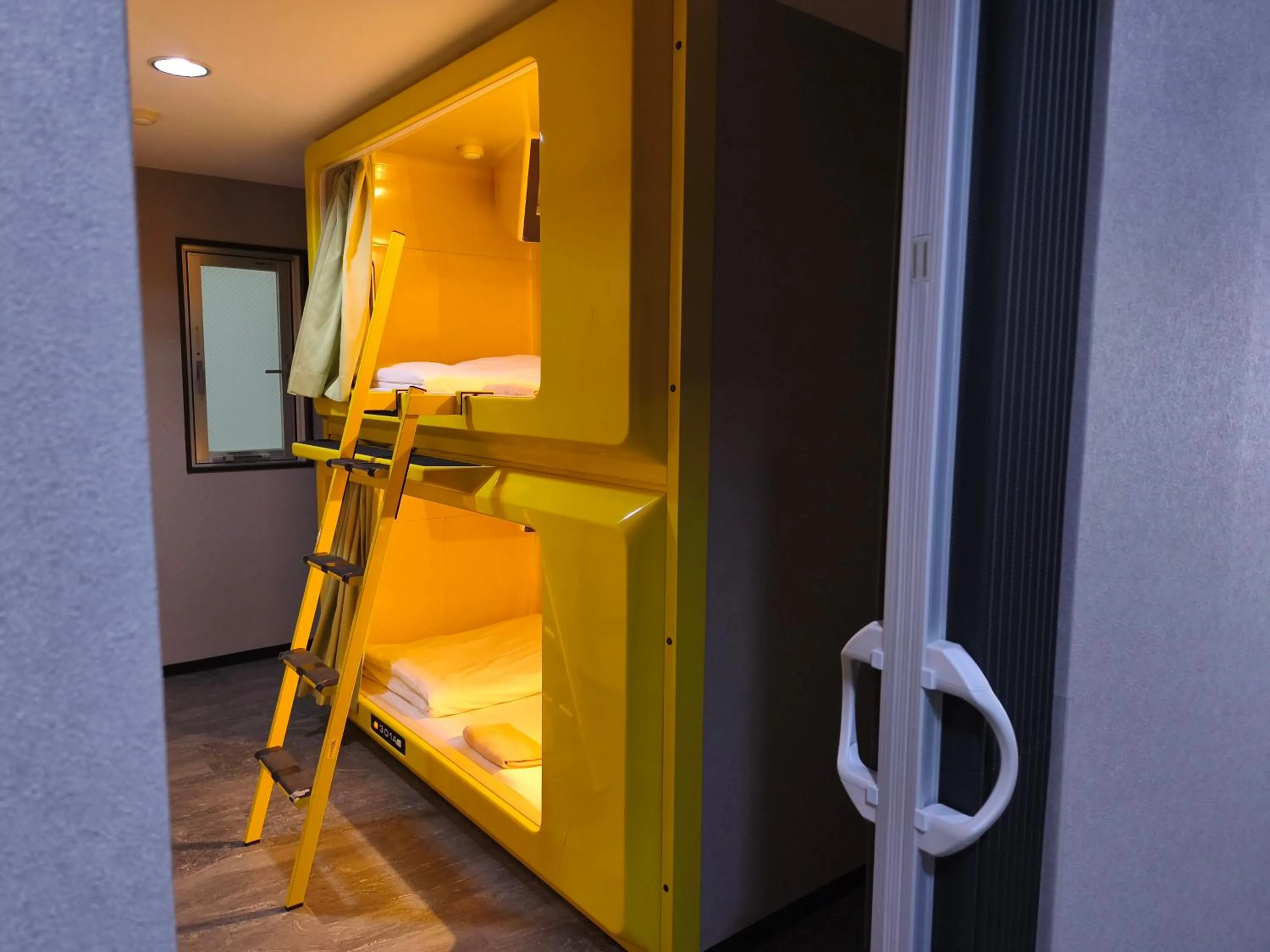 Photo of the whole room, Bed in Hotel Shin-Imamiya