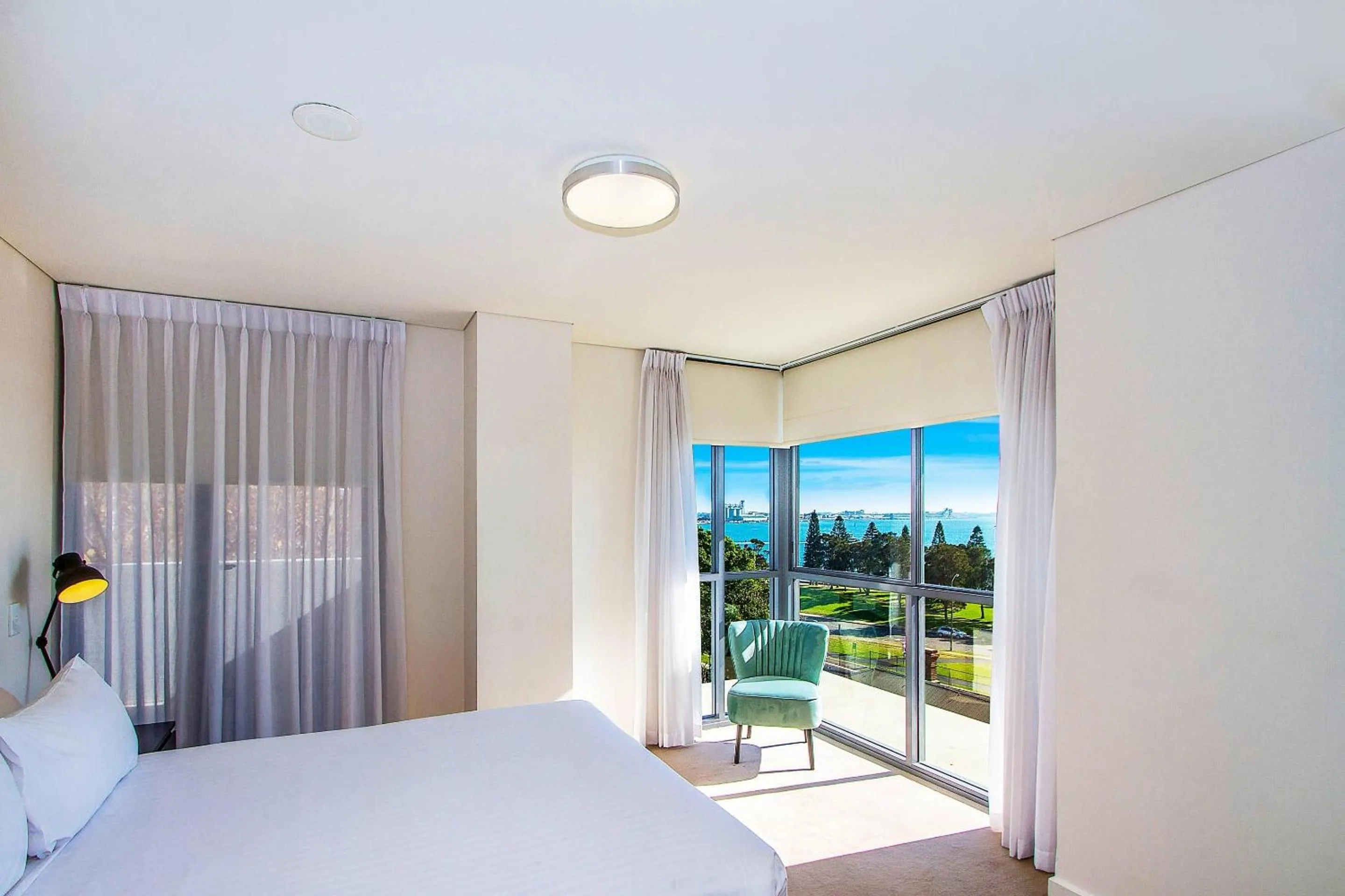 Bedroom, Bed in Terminus Apartment Hotel, an Ascend Collection Hotel