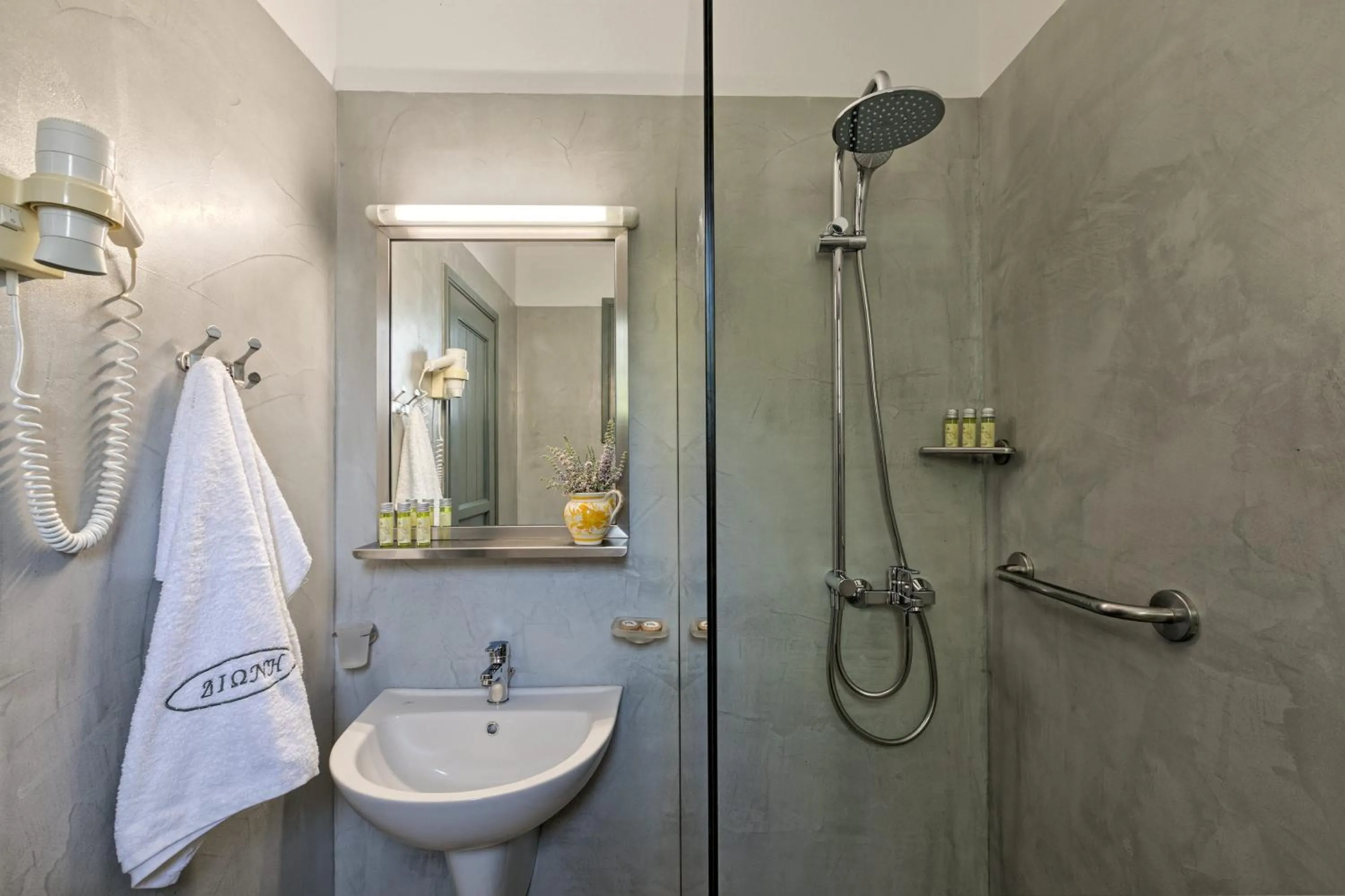 Dioni Hotel