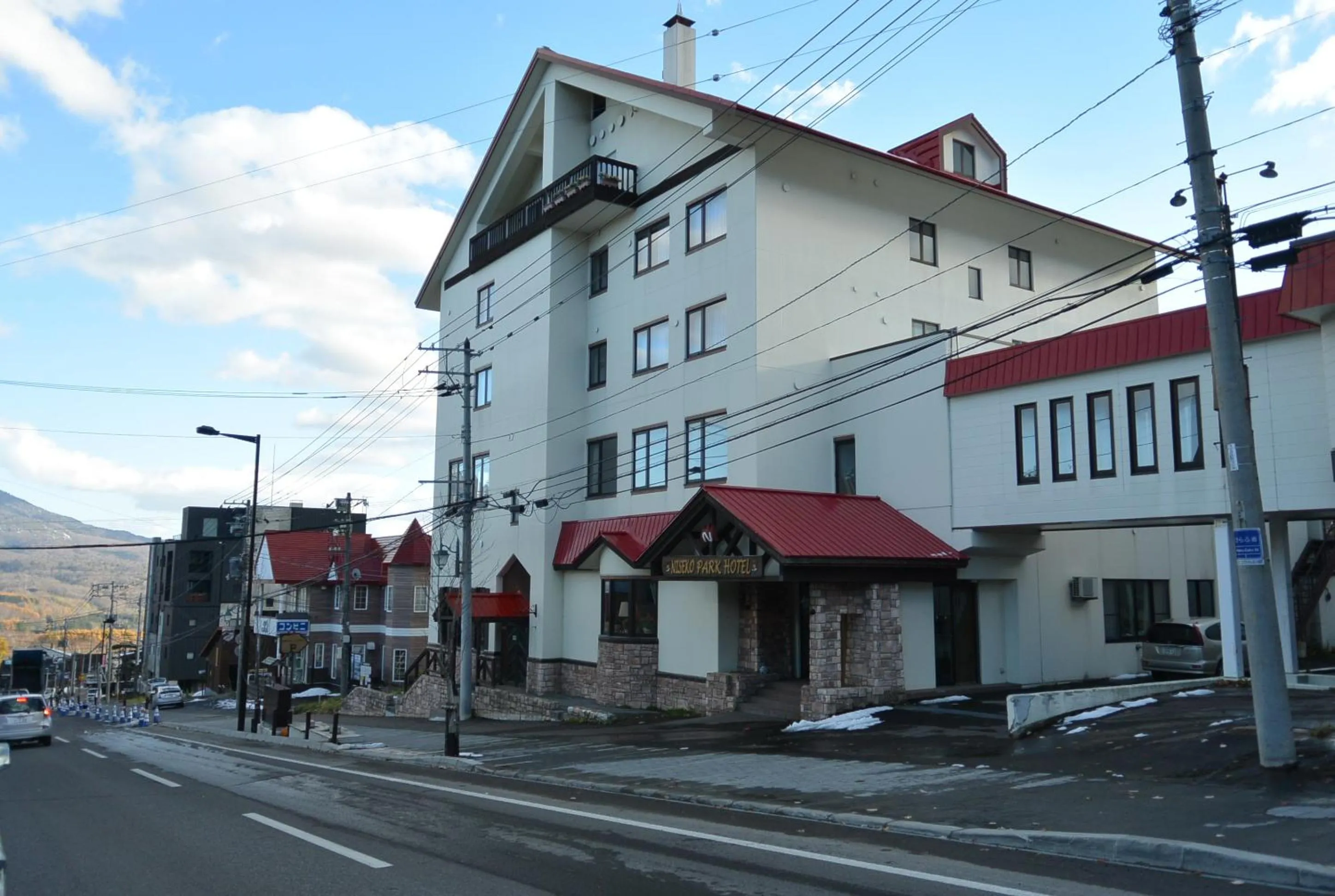 Facade/entrance in Niseko Park Hotel