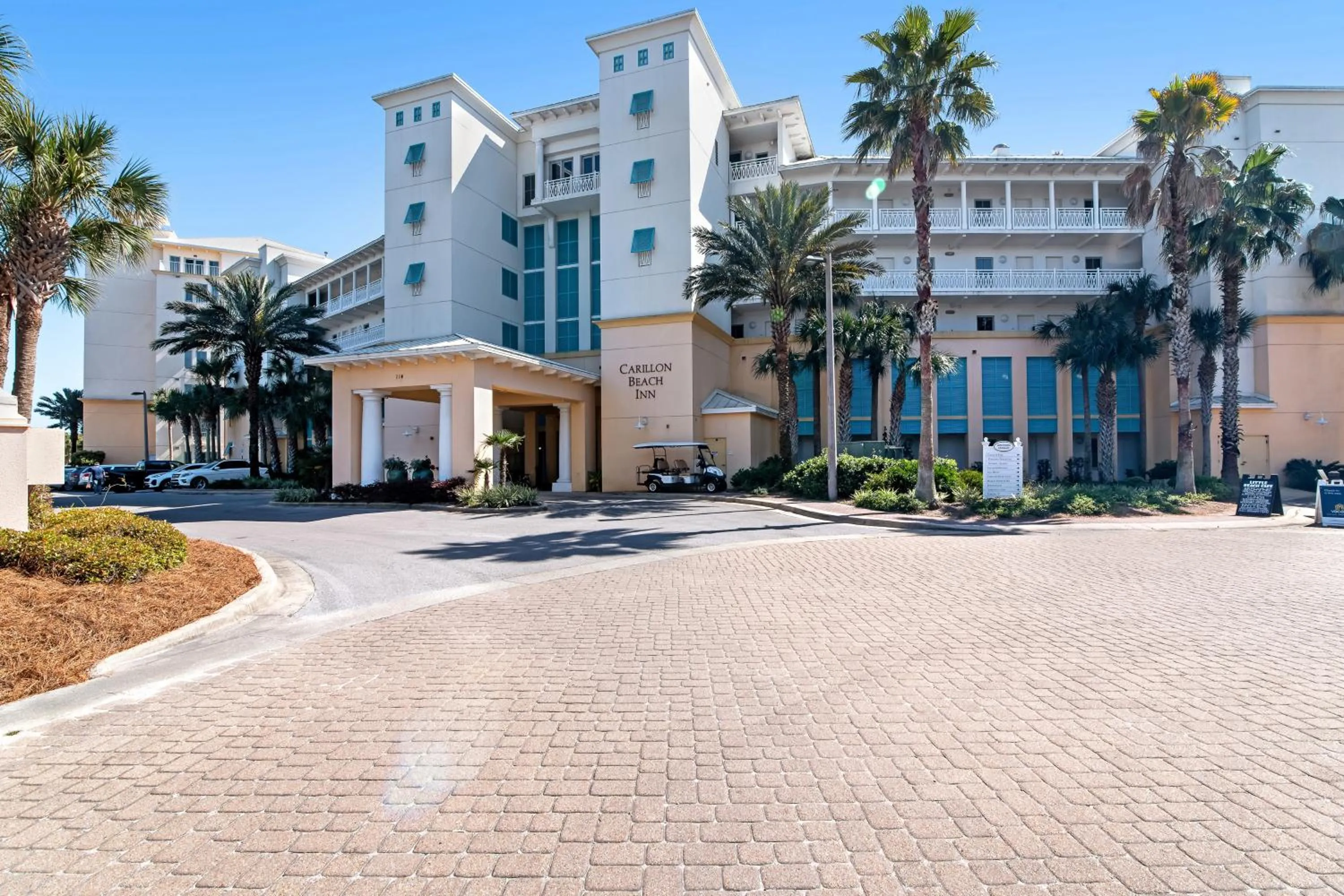 Property Building in Carillon Beach Inn 202
