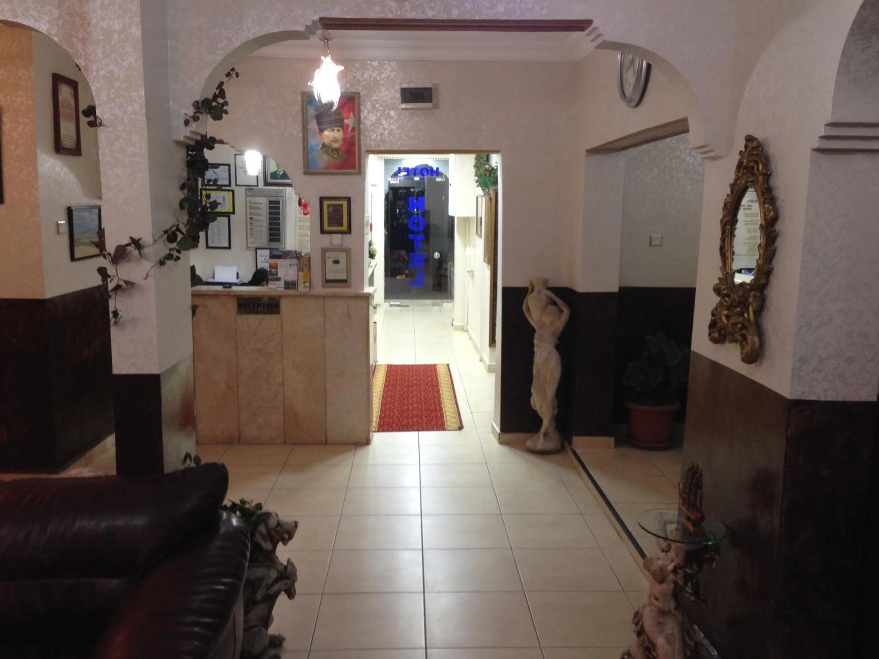 Lobby or reception in Hotel Ekol