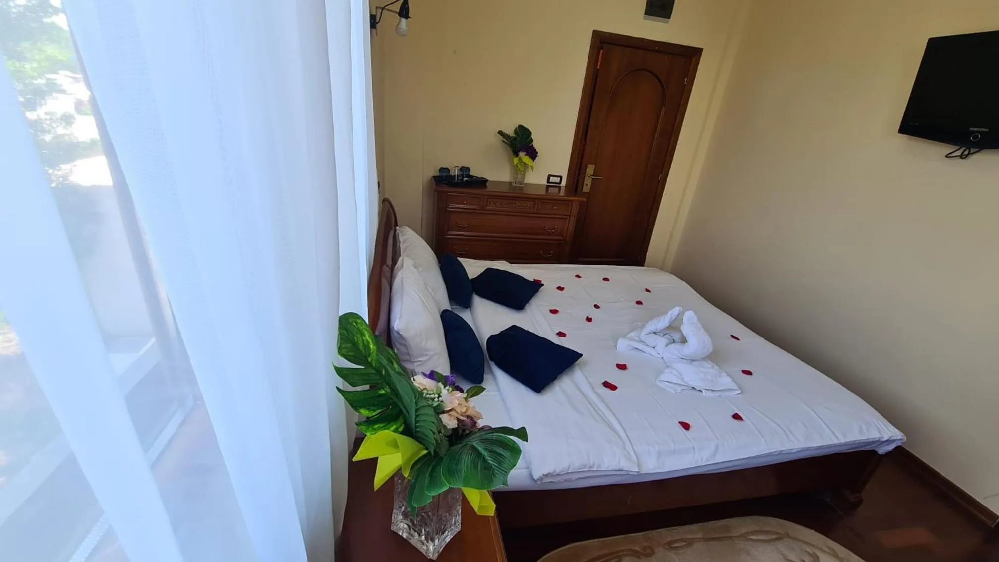 Photo of the whole room, Bed in El Locanda Boutique Hotel