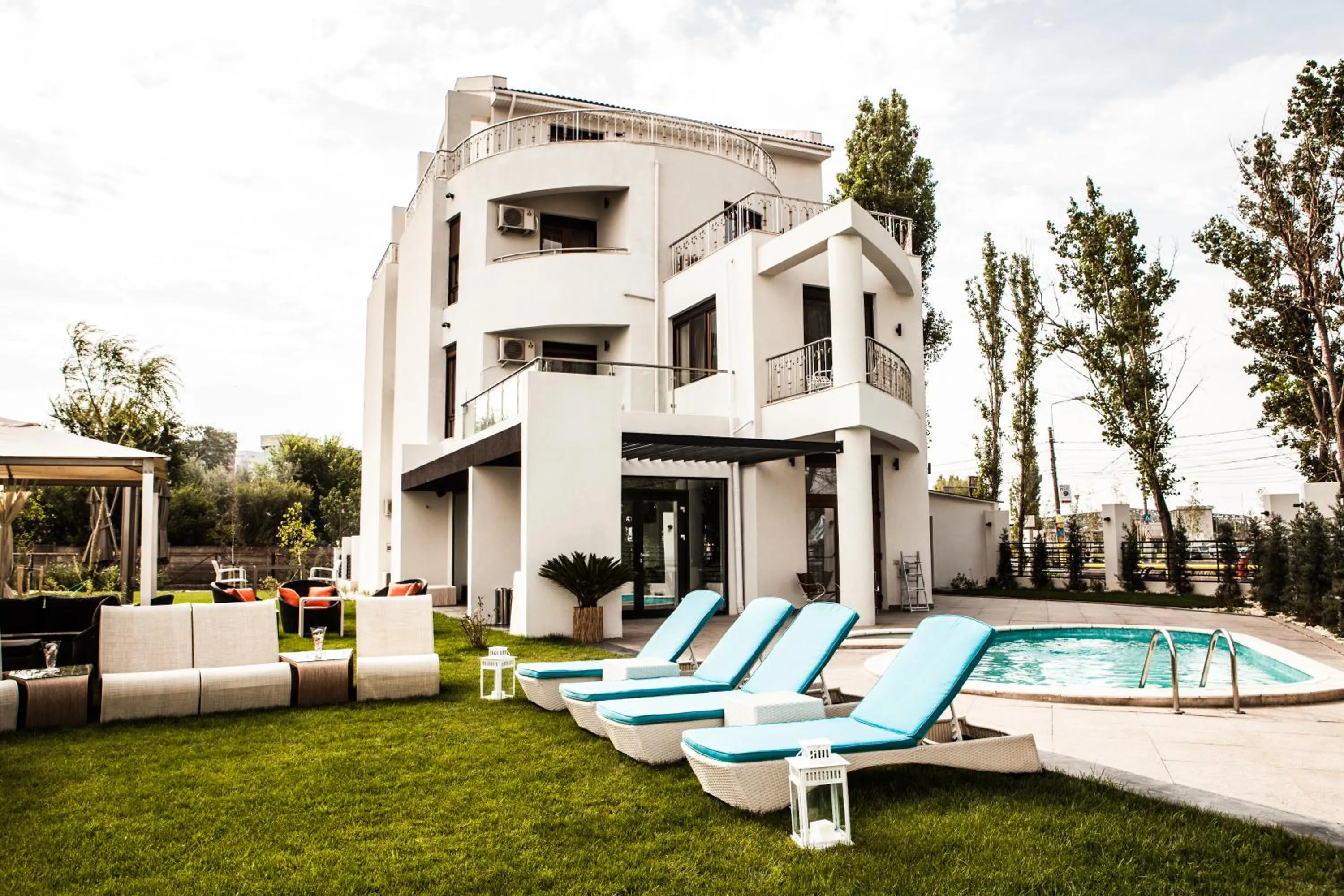 Summer in El Locanda Boutique Hotel