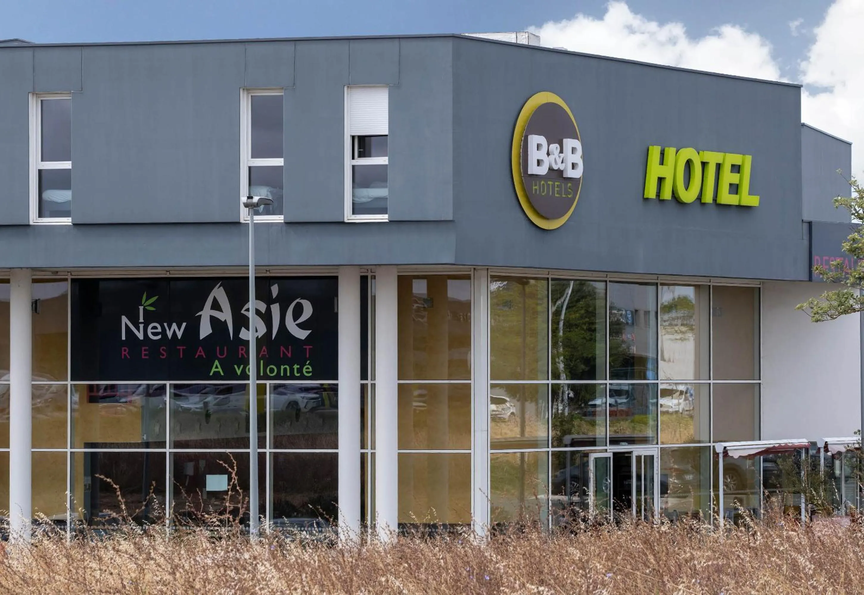 Property building in B&B HOTEL La Rochelle Beaulieu Puilboreau