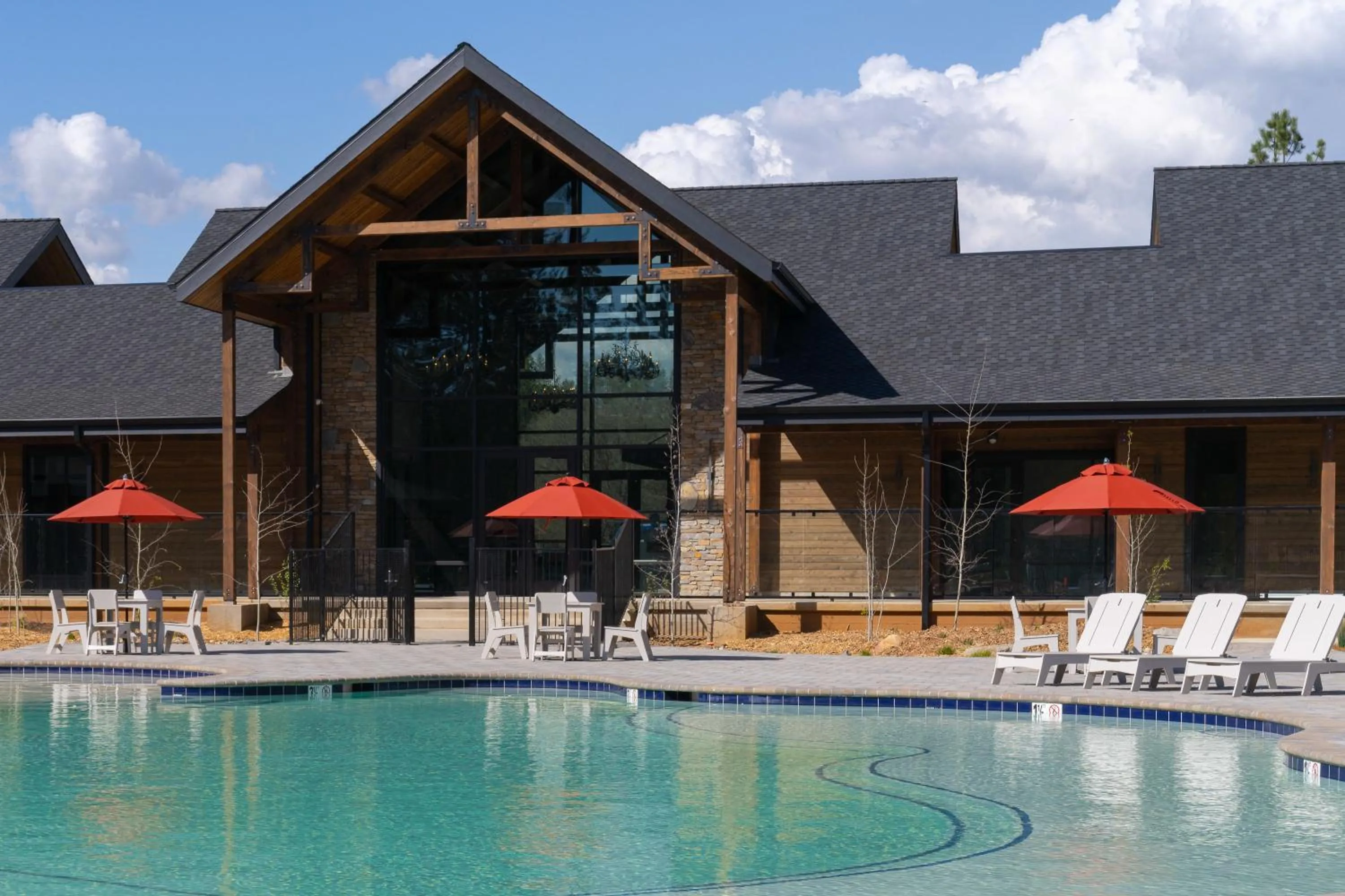 Pool view in Firefall Ranch Yosemite