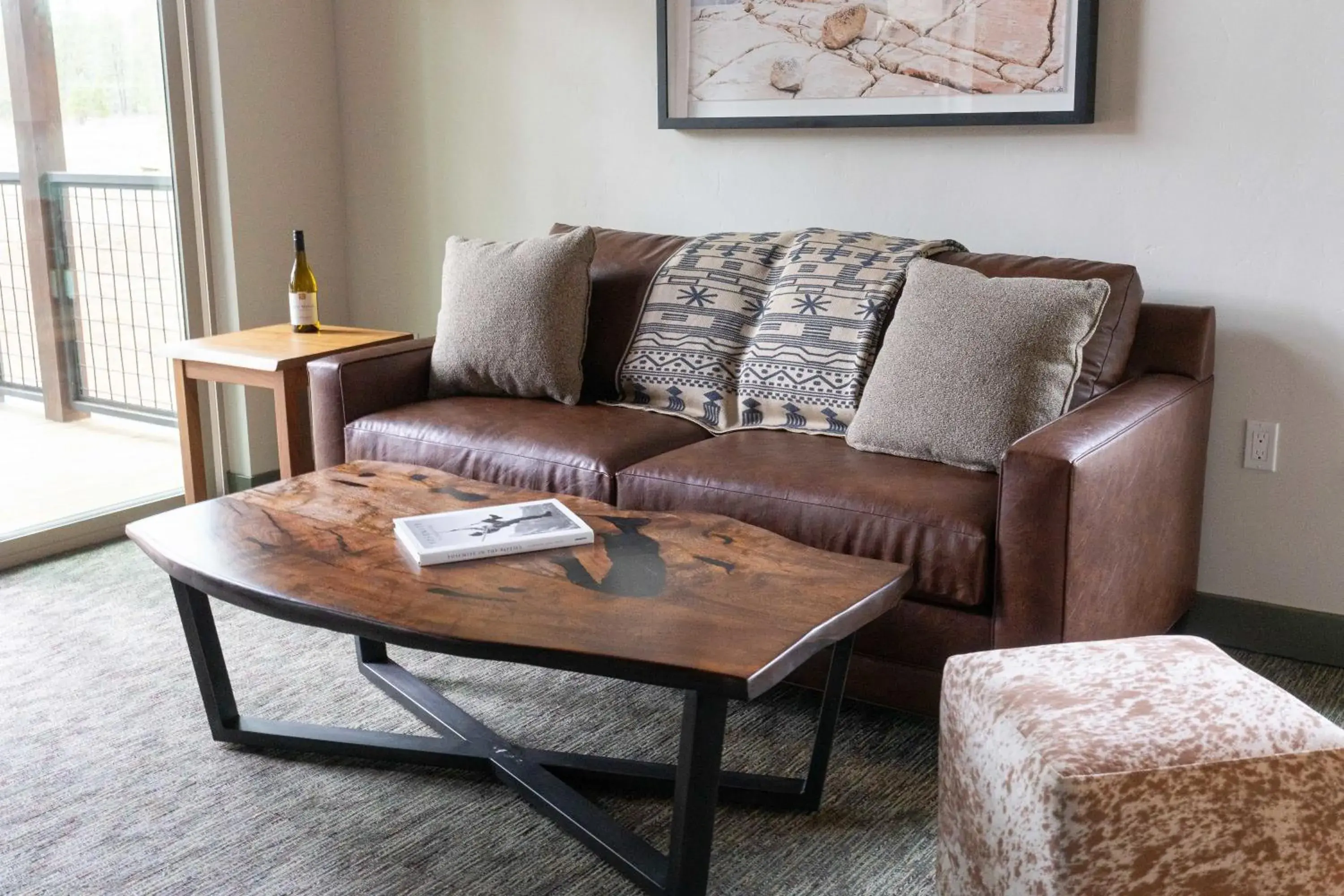 Living room in Firefall Ranch Yosemite Living room in Firefall Ranch Yosemite