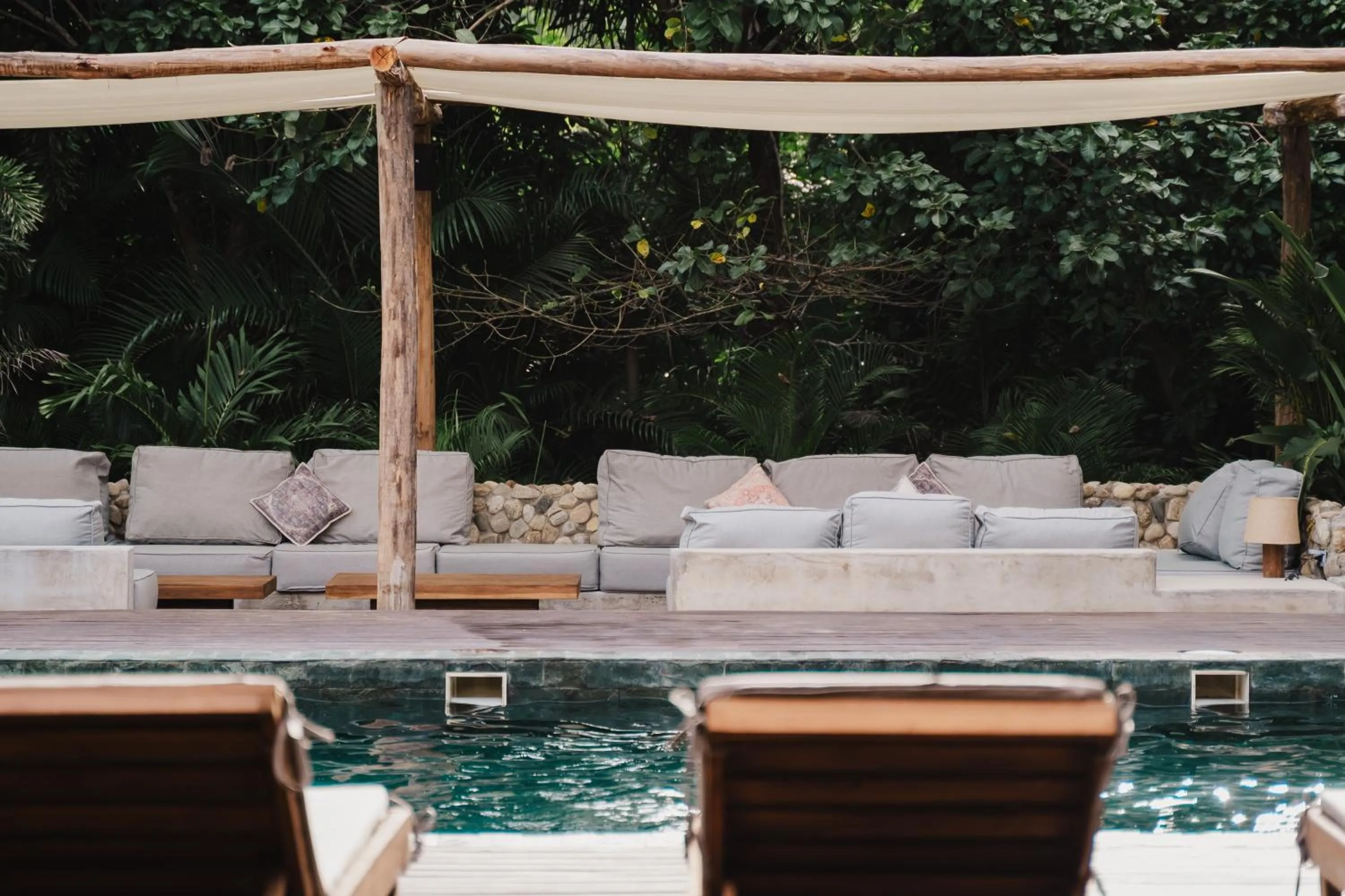 Swimming pool in Naio Hotel y Villas By OxoHotel