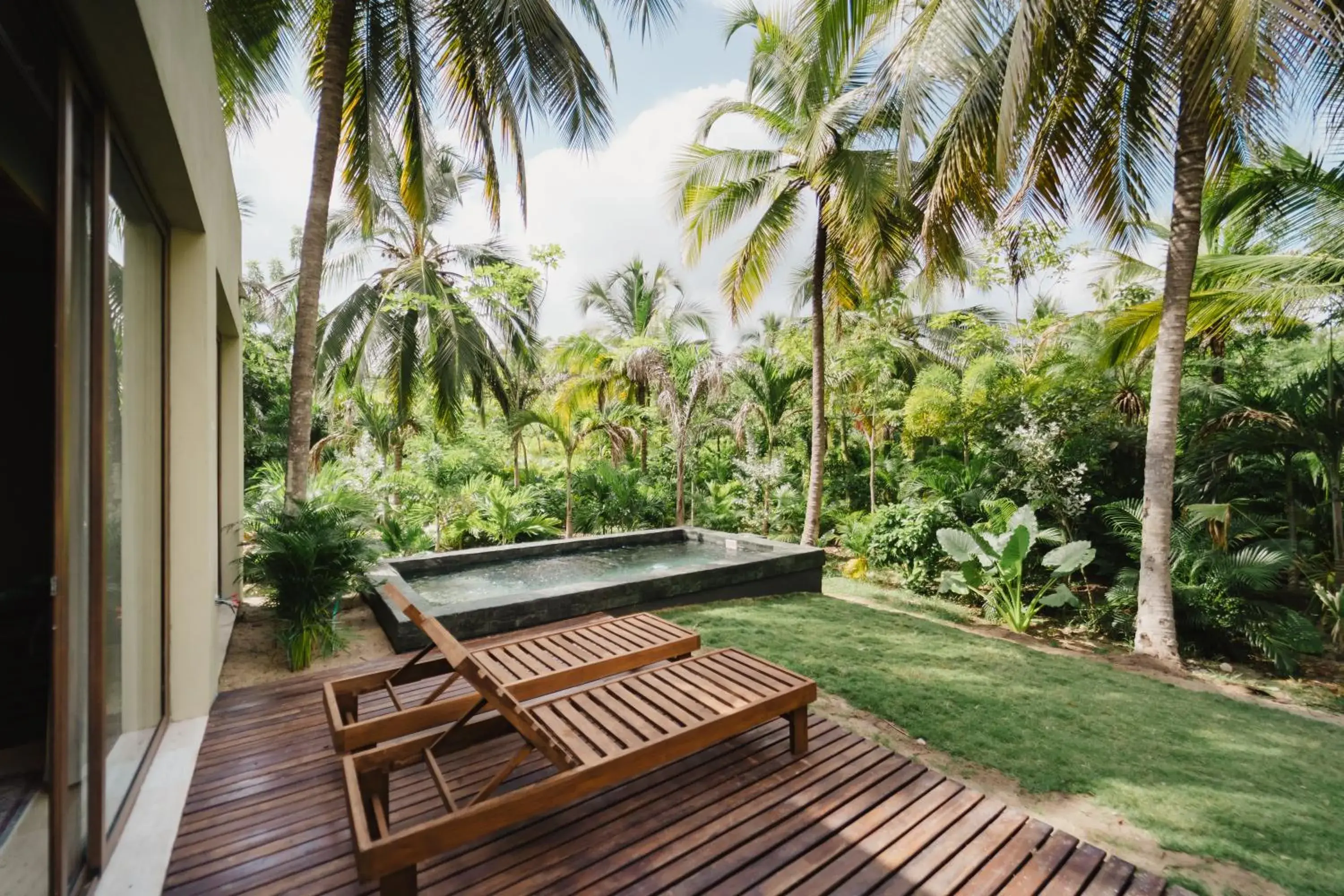 Pool view in Naio Hotel y Villas By OxoHotel Pool view in Naio Hotel y Villas By OxoHotel