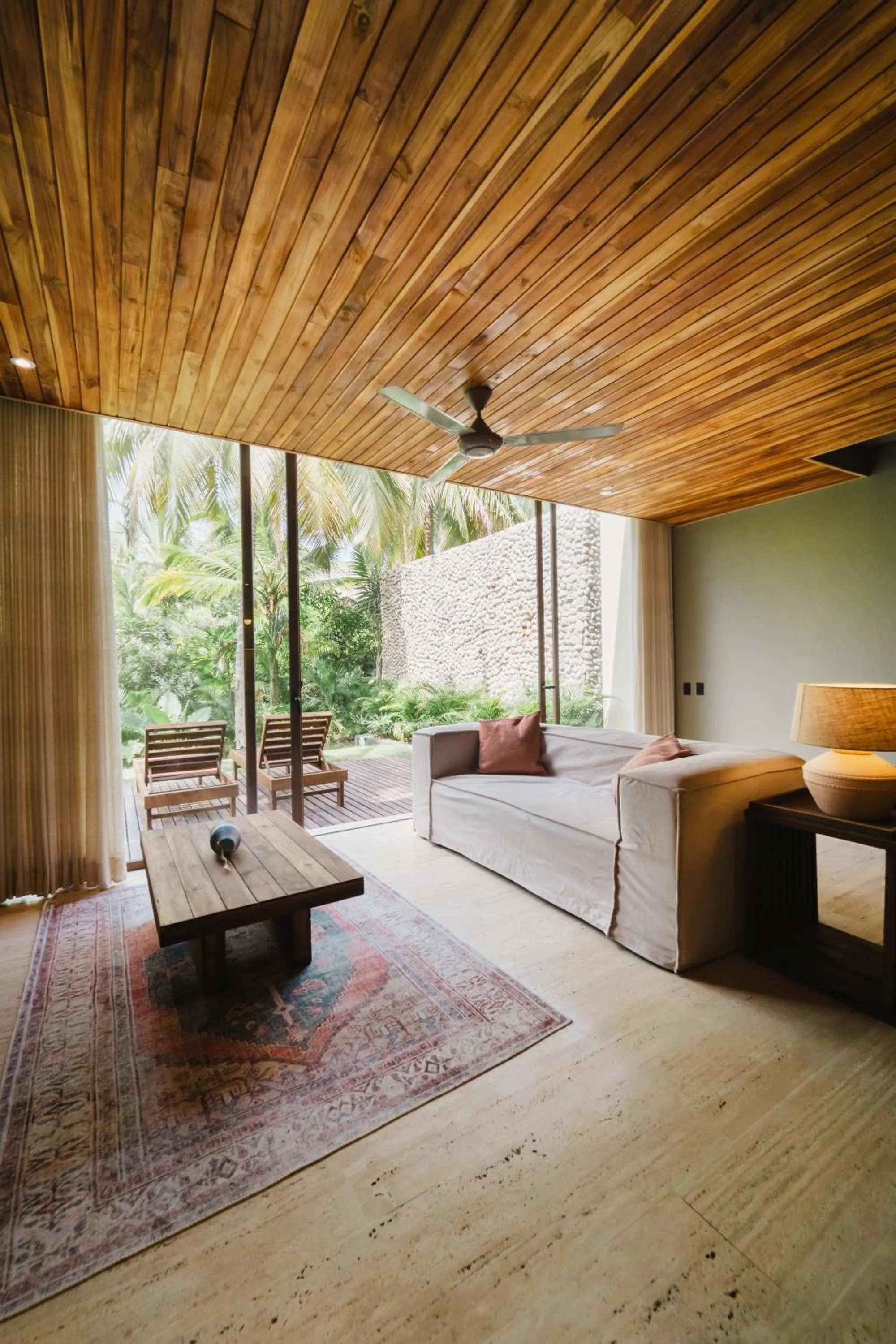 Living room in Naio Hotel y Villas By OxoHotel