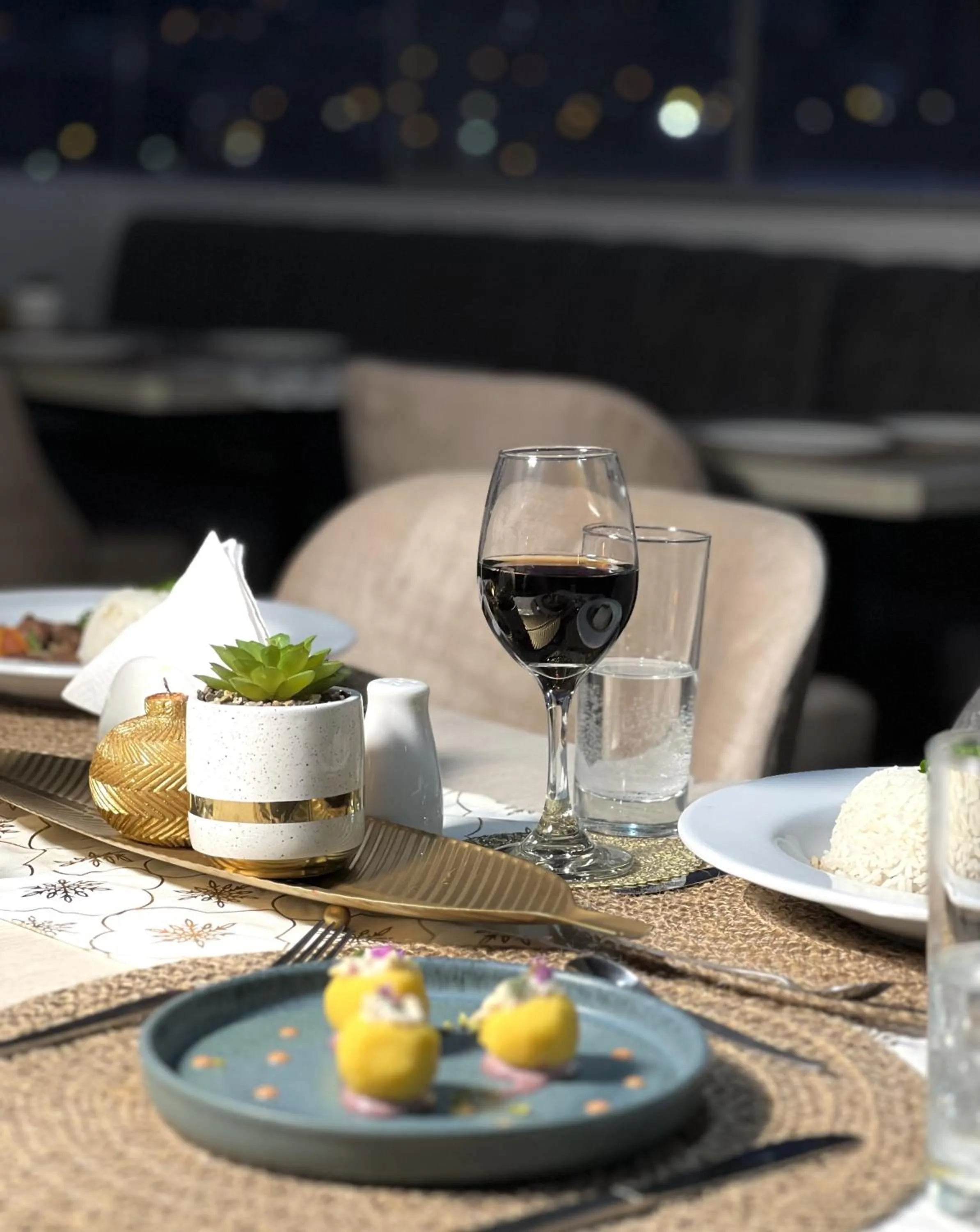 Restaurant/places to eat in EL ALAMO, EJECUTIVO Y SPA