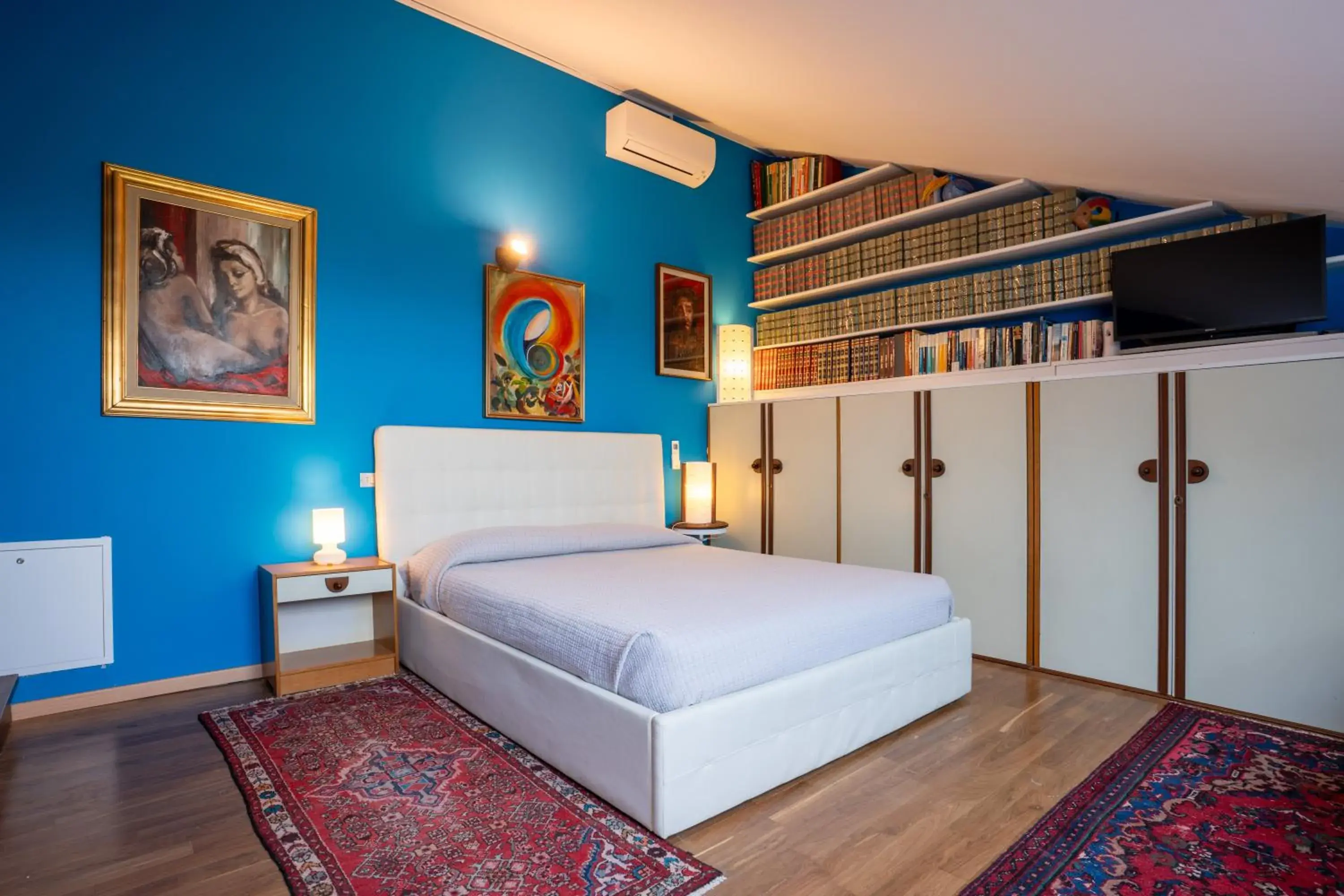 Double Room with Private Bathroom in Villa Dell' Artista - Villa Anna Double Room with Private Bathroom in Villa Dell' Artista - Villa Anna