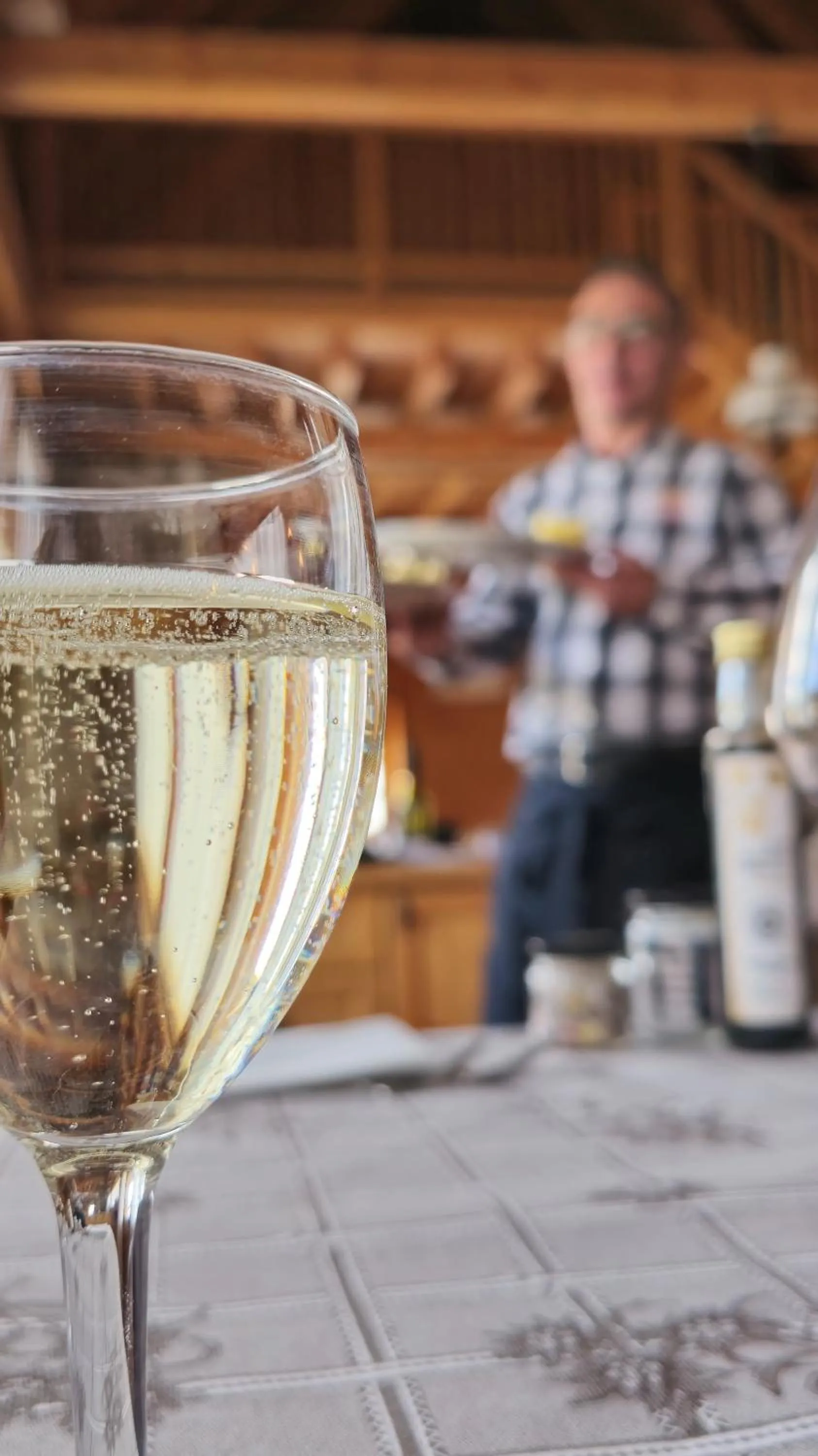 Restaurant/places to eat in Hotel Aplis