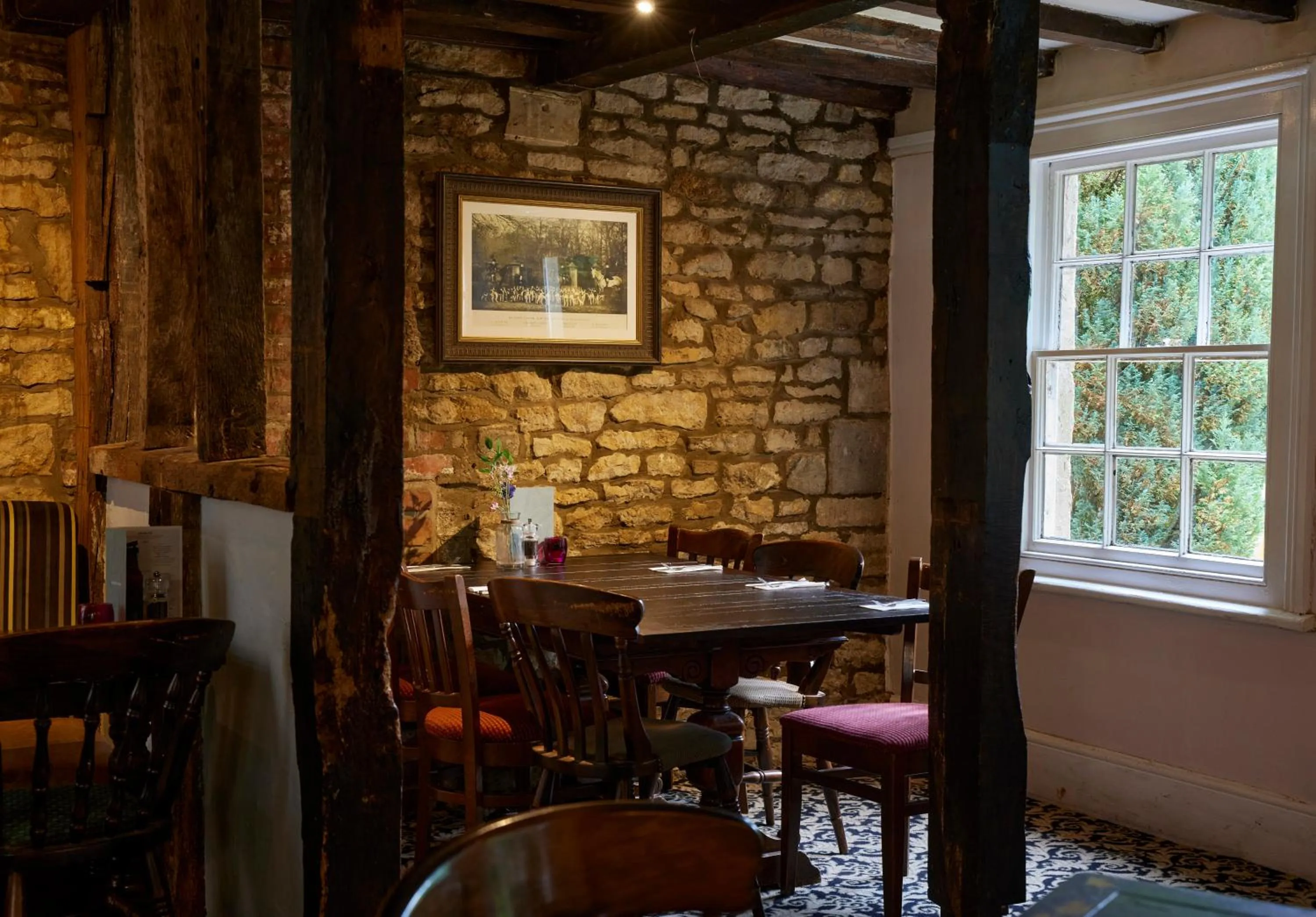 Restaurant/places to eat in Hunters Hall Inn by Greene King Inns