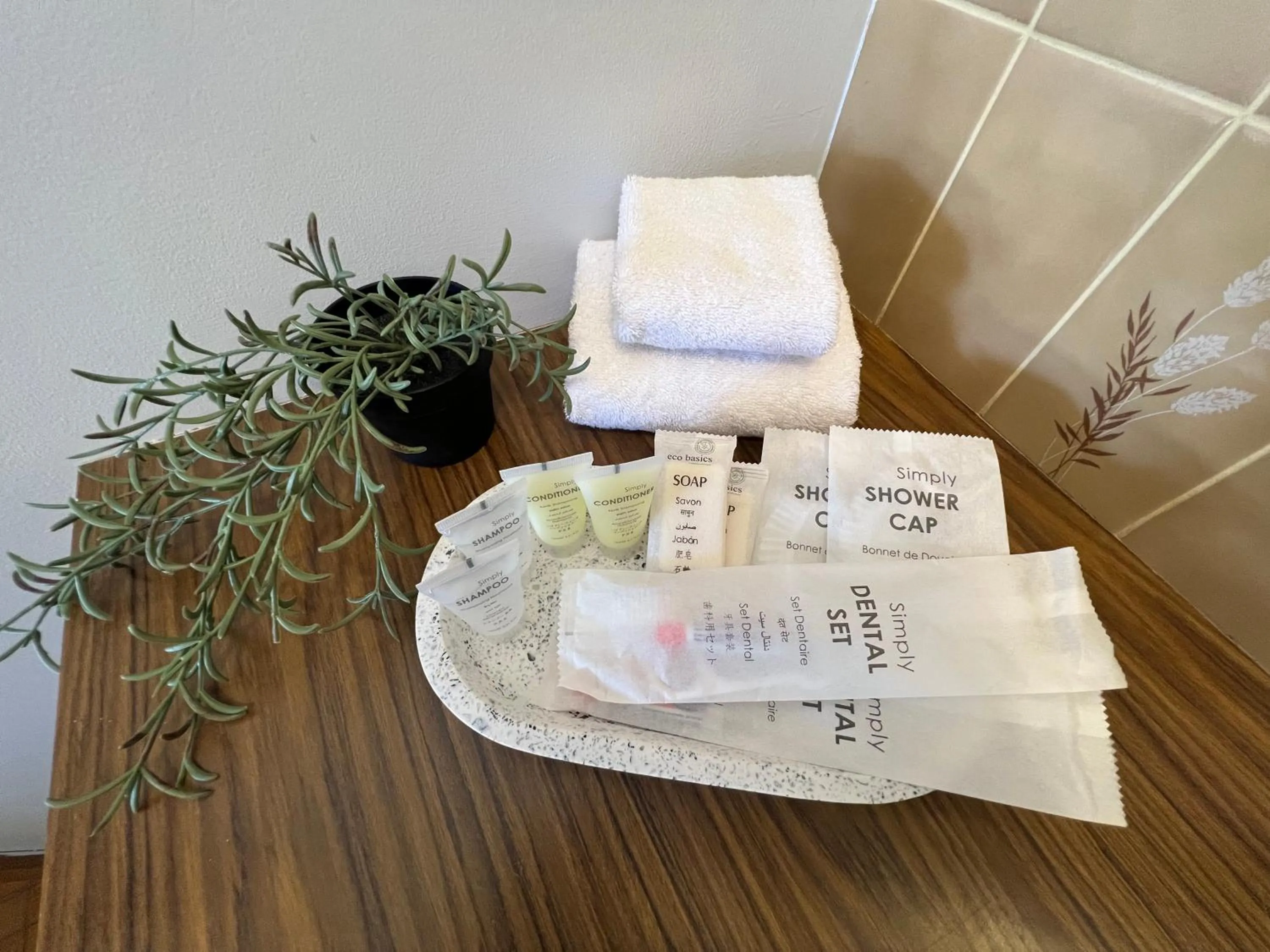 towels in Century Motor Inn, Finley