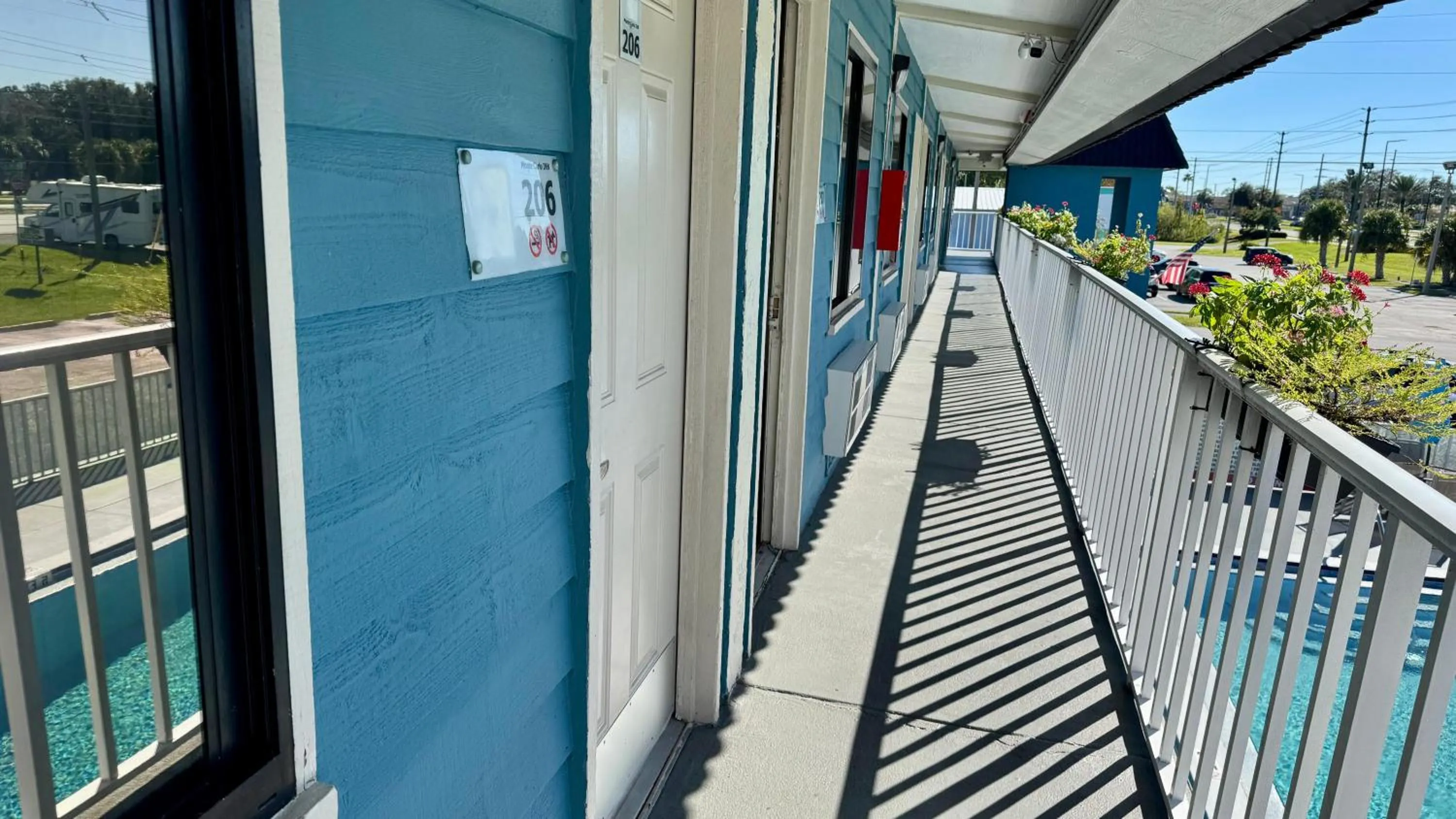 Property building in Hotel Monte Carlo