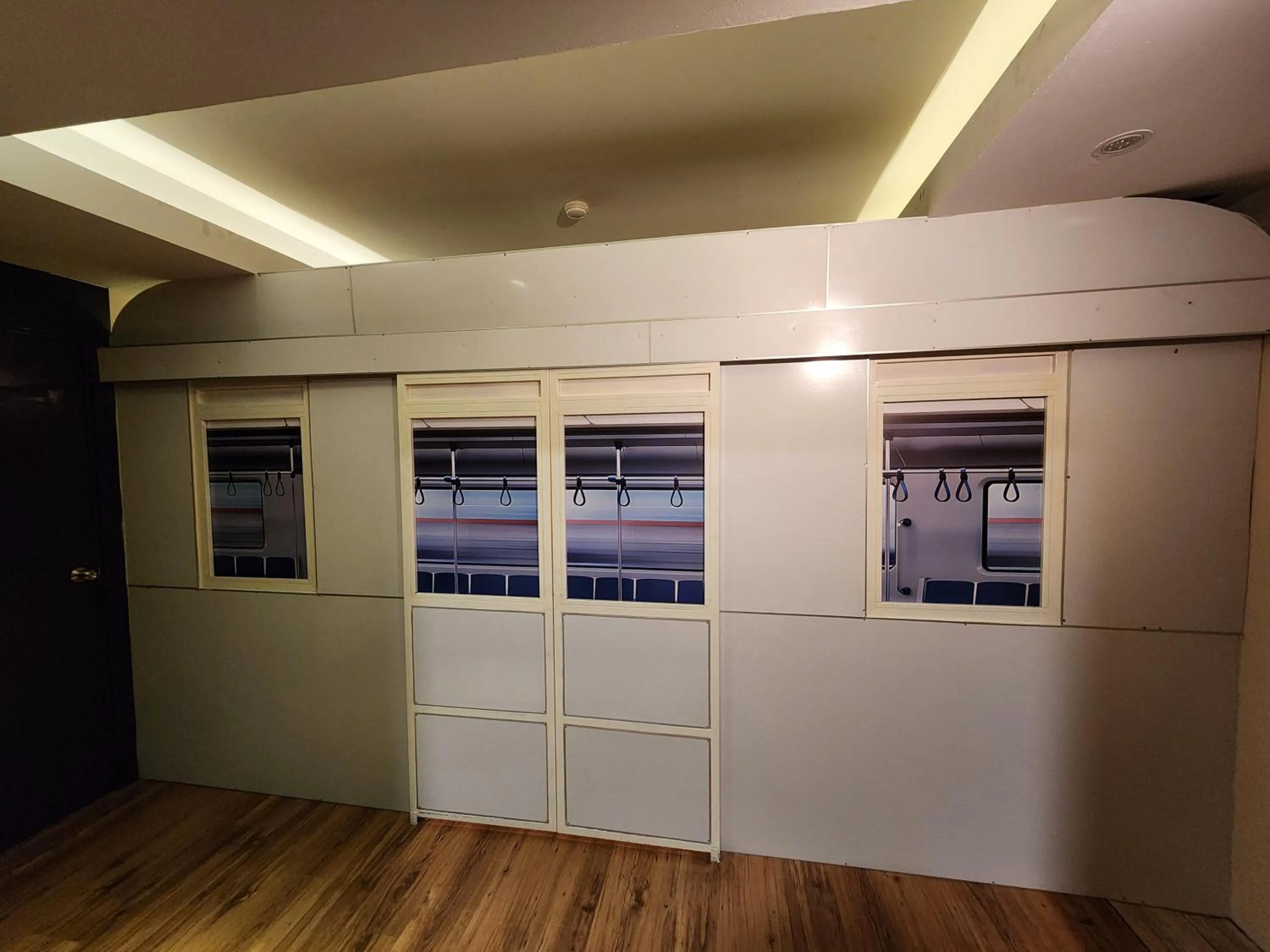 Living room in NW 4896 Theater Hotel