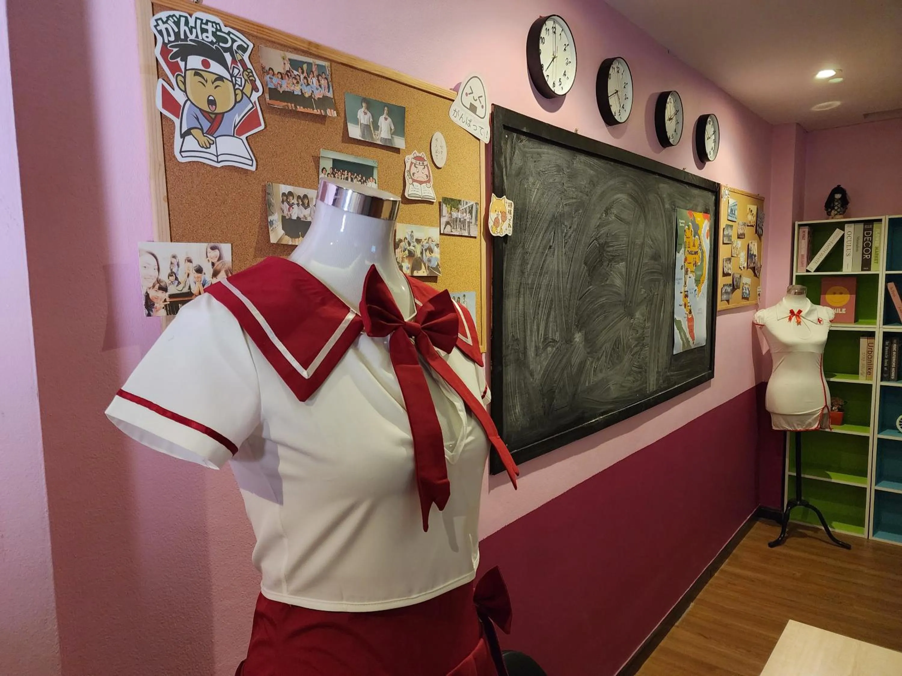 Living room in NW 4896 Theater Hotel