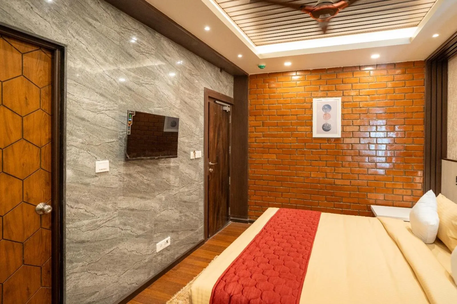 Photo of the whole room, Bed in HOTEL BLUE REGENT