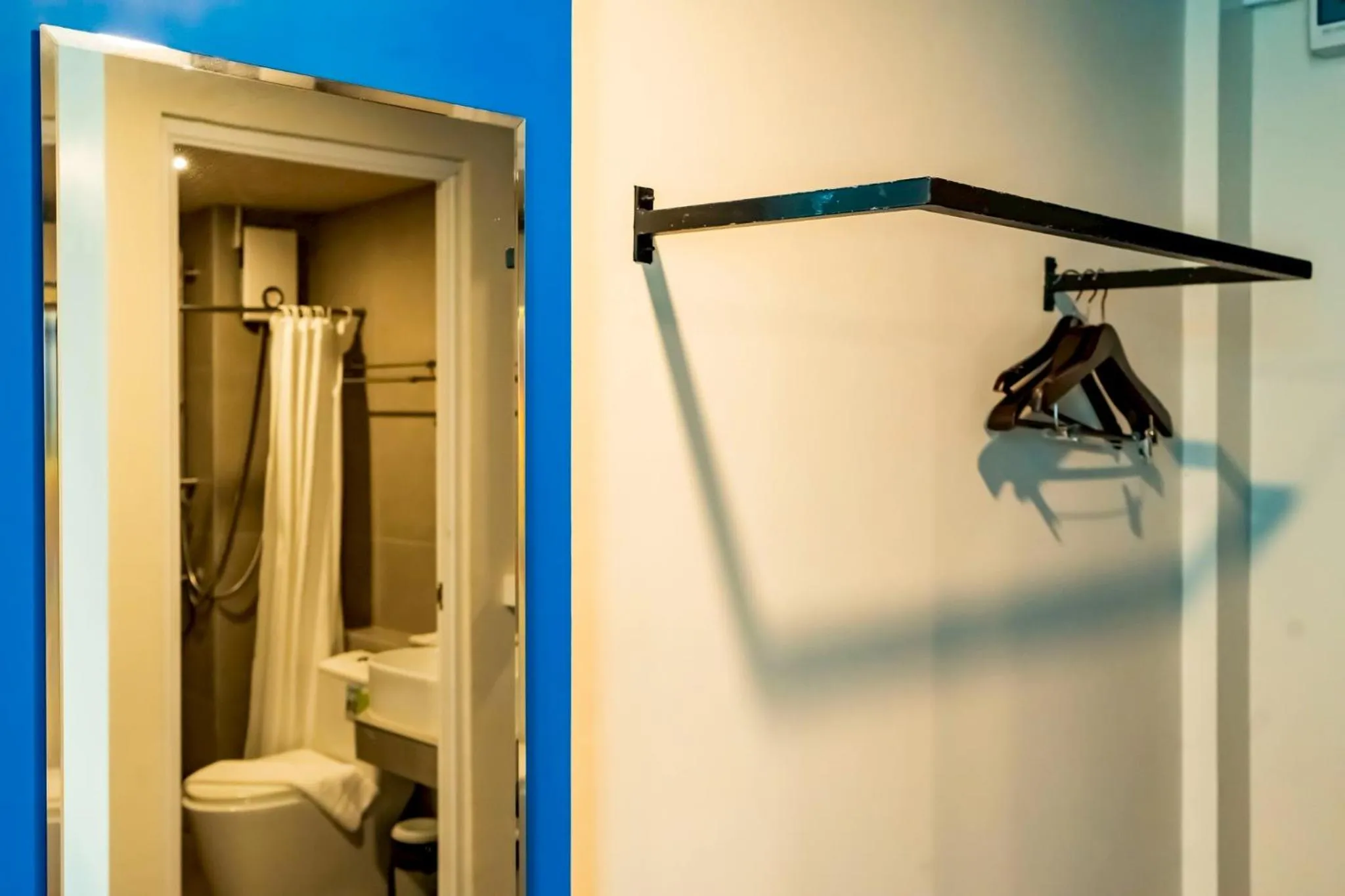 Toilet in Ployburi Boutique Hotel