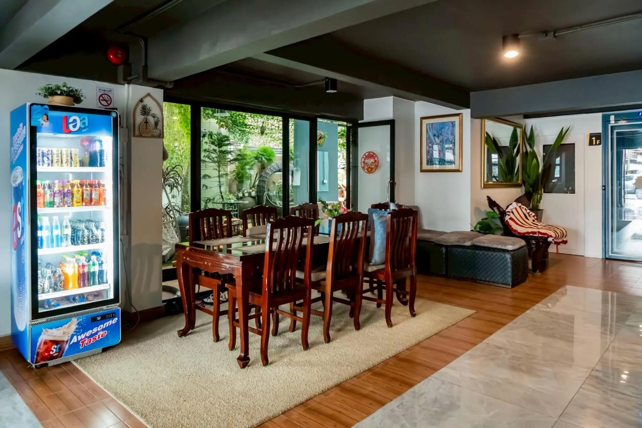 Lobby or reception in Ployburi Boutique Hotel