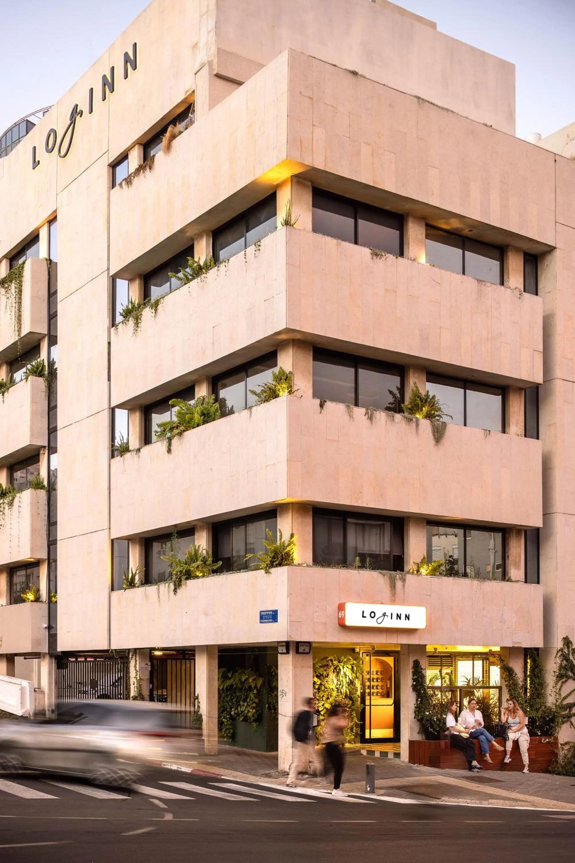 Property building in Savanna - by Loginn Tel-Avivian hotels