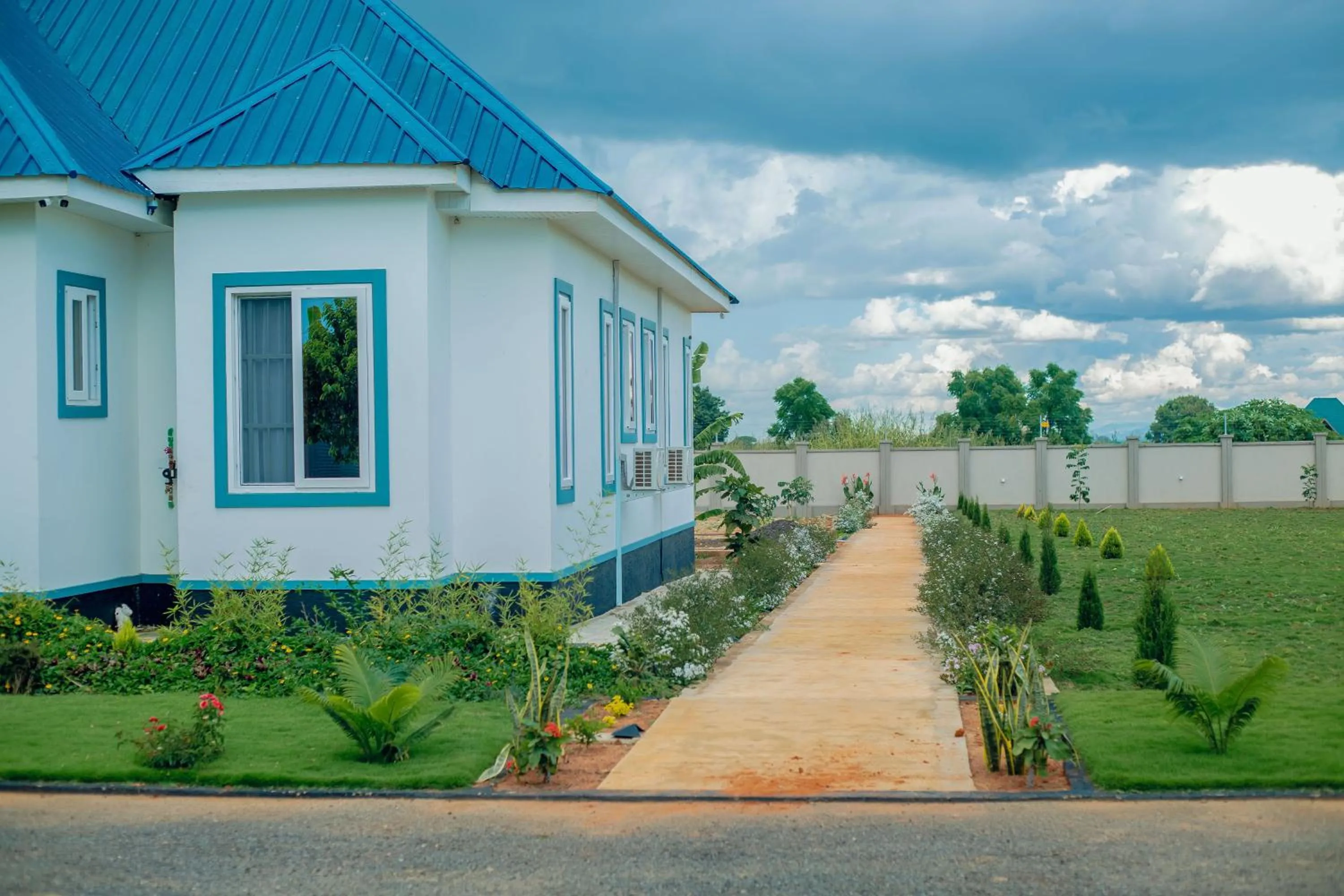 Property building in Teranga Lodge and Restaurant