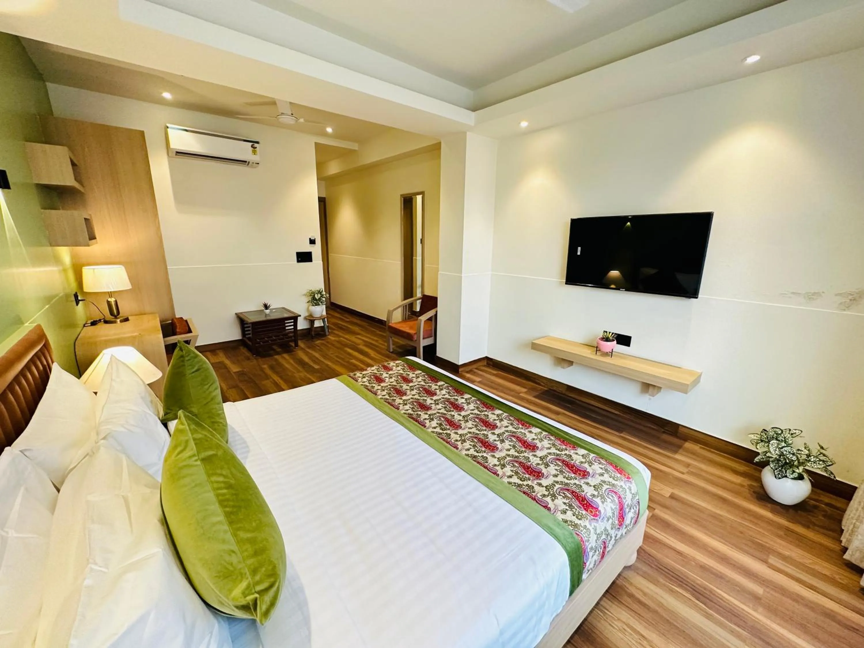 Bed in Hotel IP Swarn near Anand Vihar Vaishali Ghaziabad