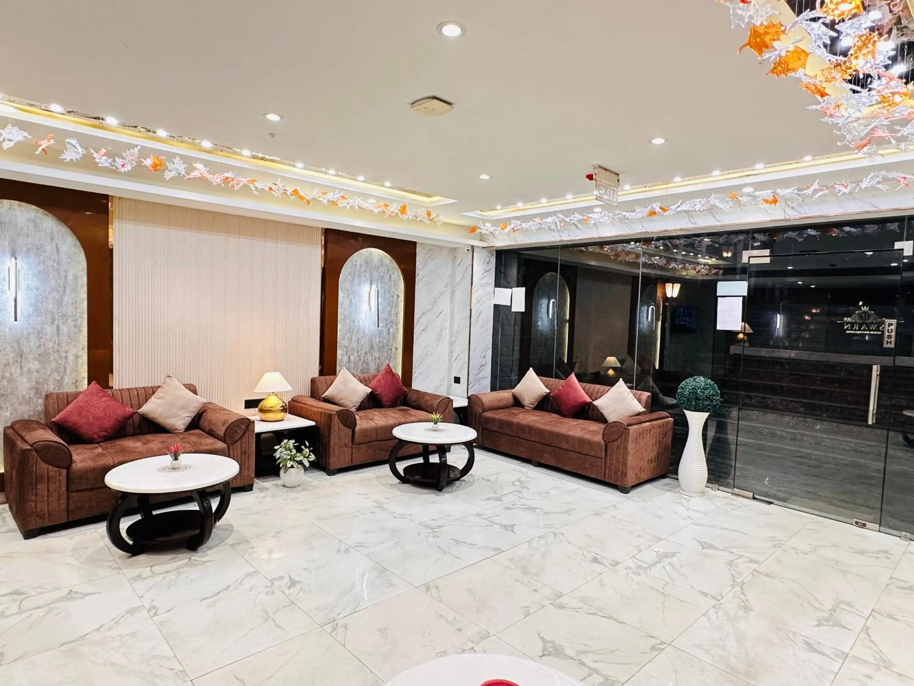 Lobby or reception in Hotel IP Swarn near Anand Vihar Vaishali Ghaziabad