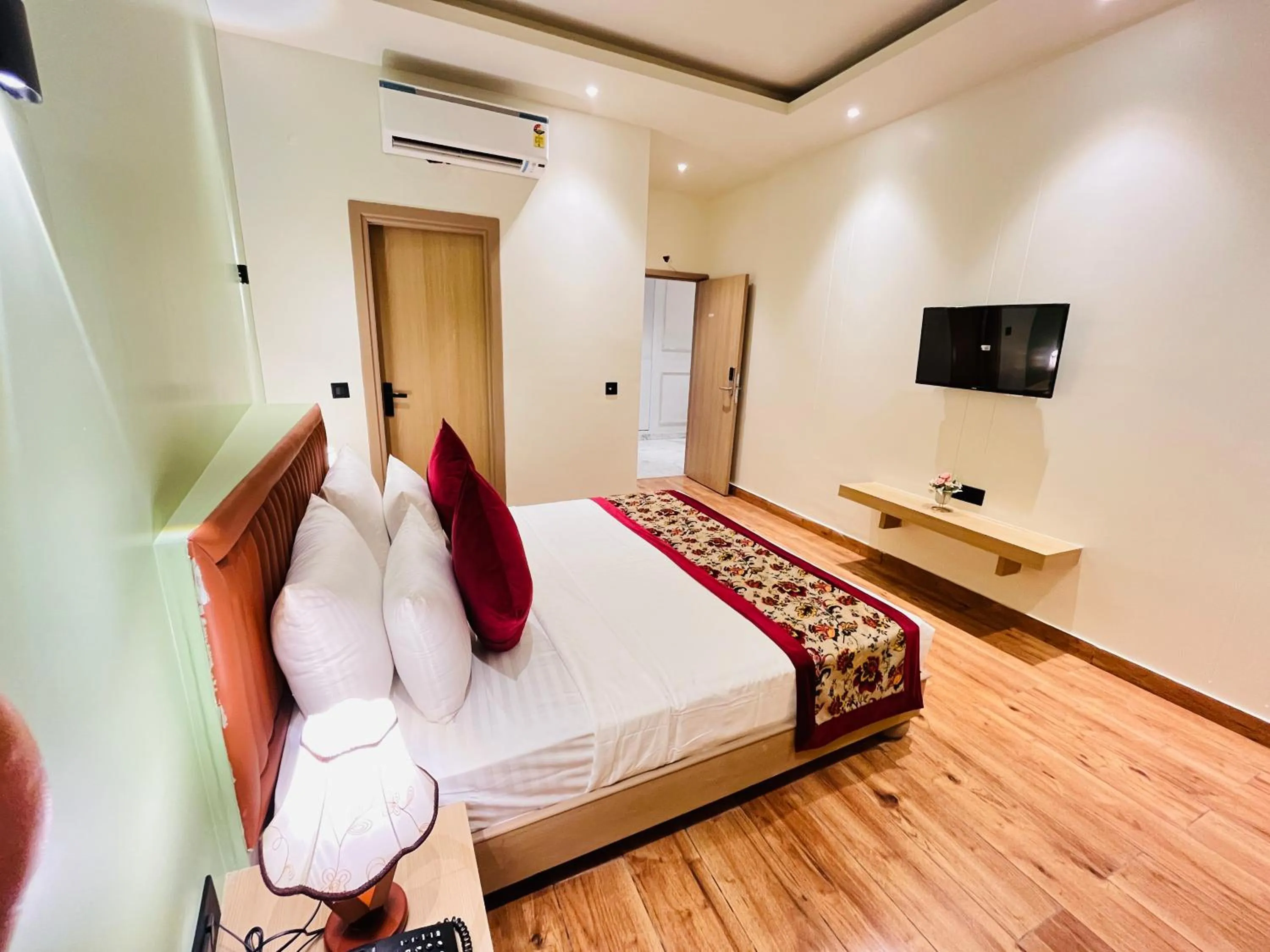 Bed in Hotel IP Swarn near Anand Vihar Vaishali Ghaziabad