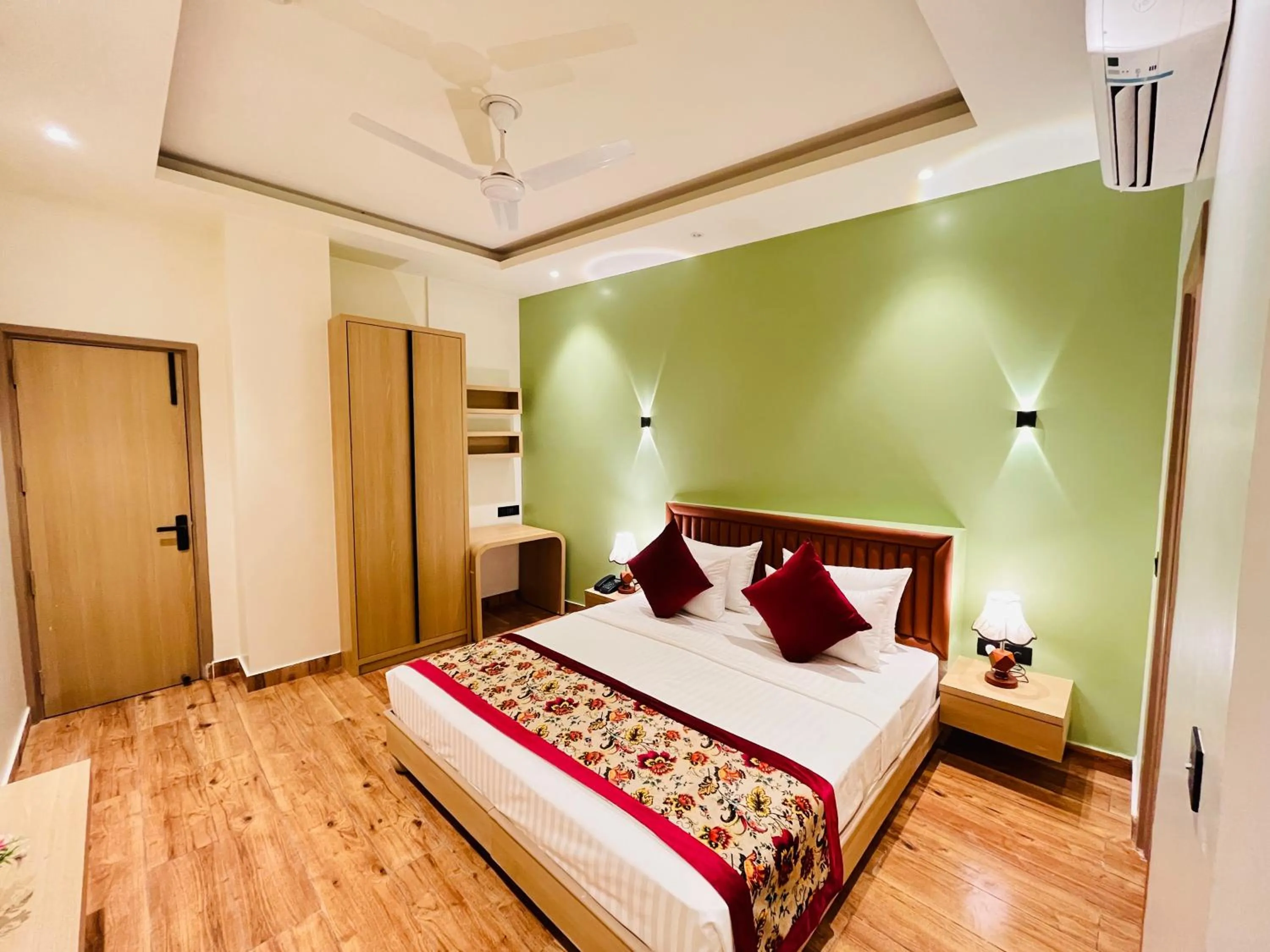 Bed in Hotel IP Swarn near Anand Vihar Vaishali Ghaziabad