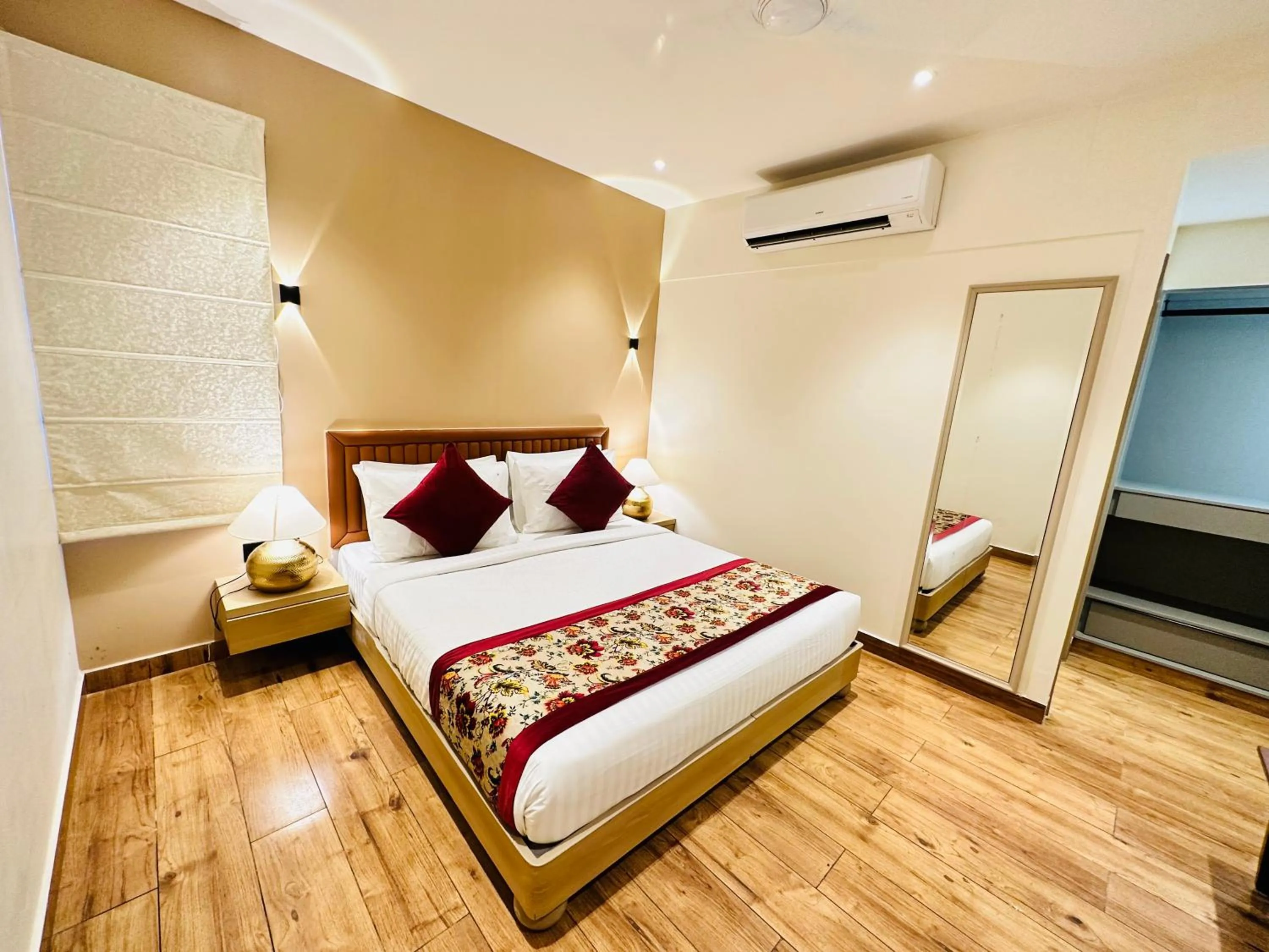Bed in Hotel IP Swarn near Anand Vihar Vaishali Ghaziabad