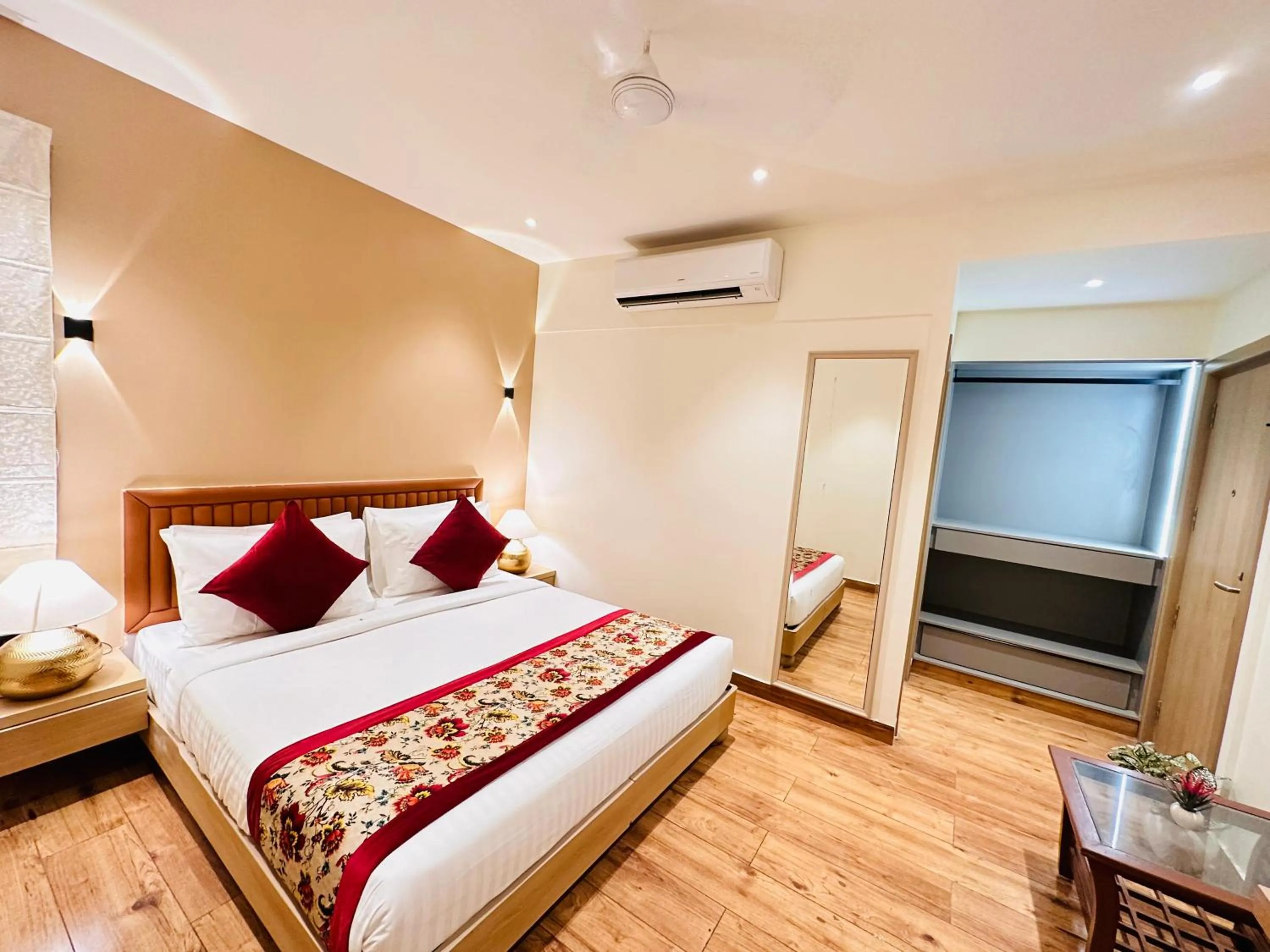 Bed in Hotel IP Swarn near Anand Vihar Vaishali Ghaziabad