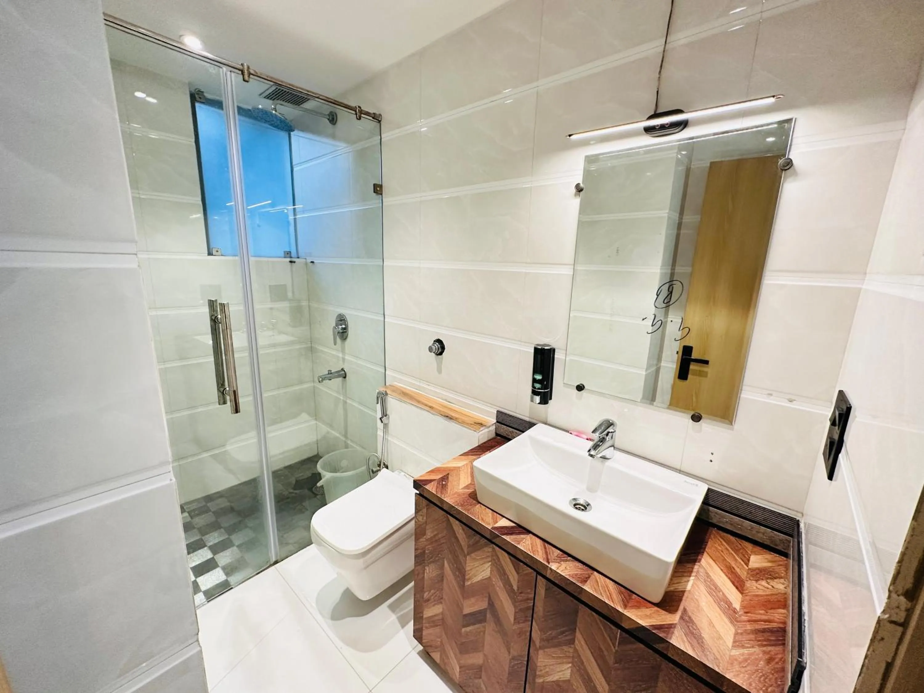 Shower in Hotel IP Swarn near Anand Vihar Vaishali Ghaziabad