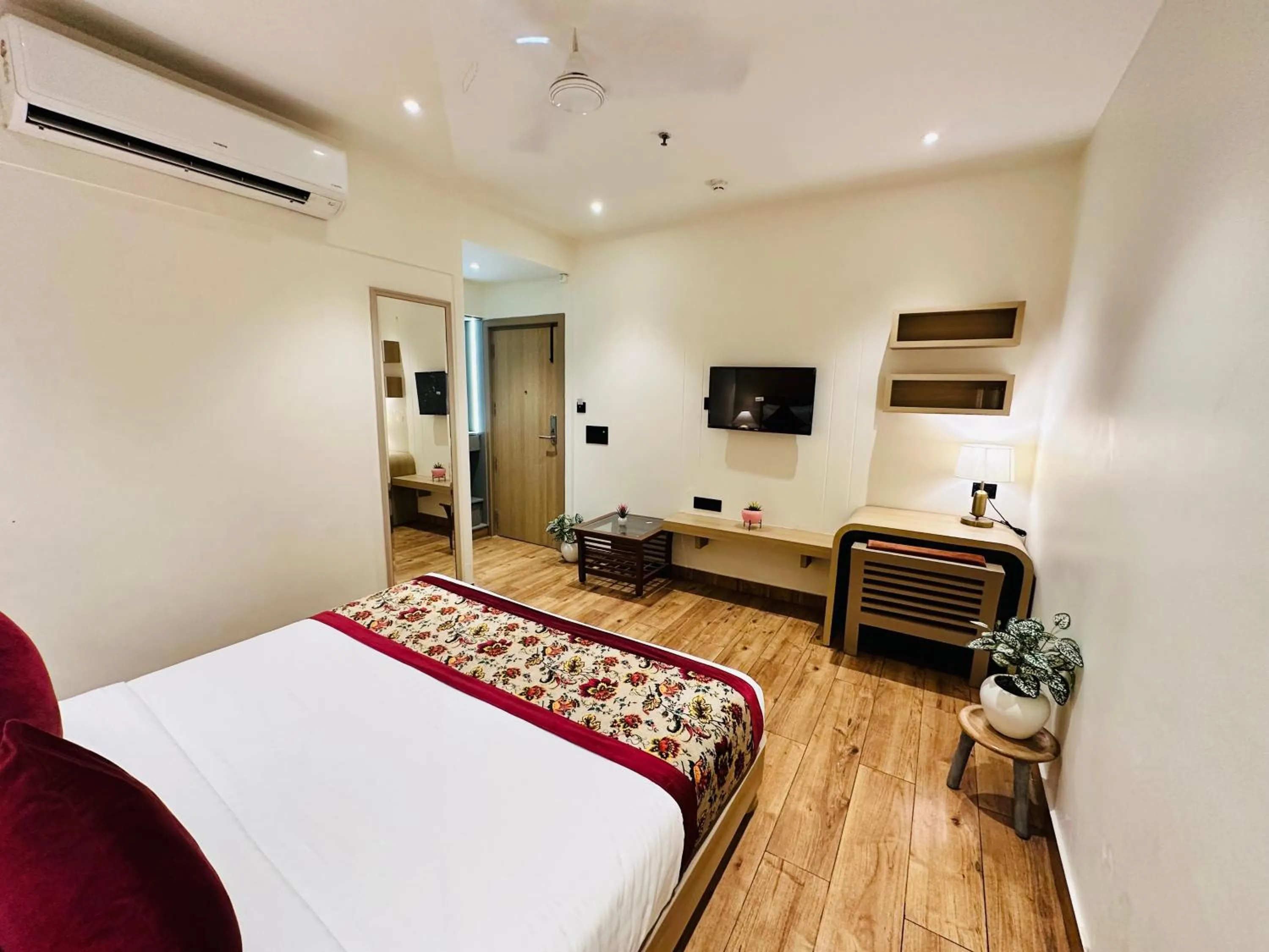 Bed in Hotel IP Swarn near Anand Vihar Vaishali Ghaziabad