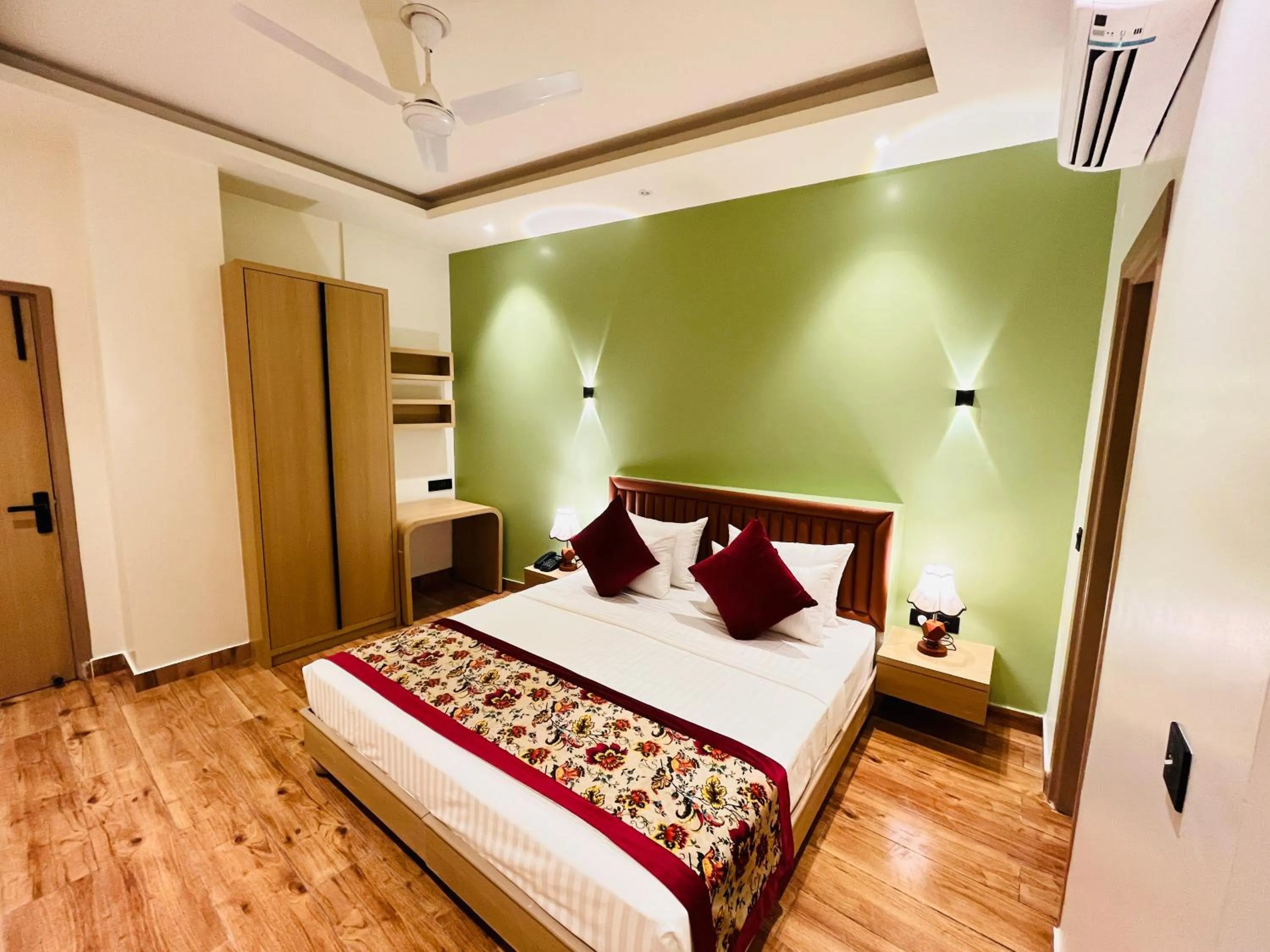 Bed in Hotel IP Swarn near Anand Vihar Vaishali Ghaziabad