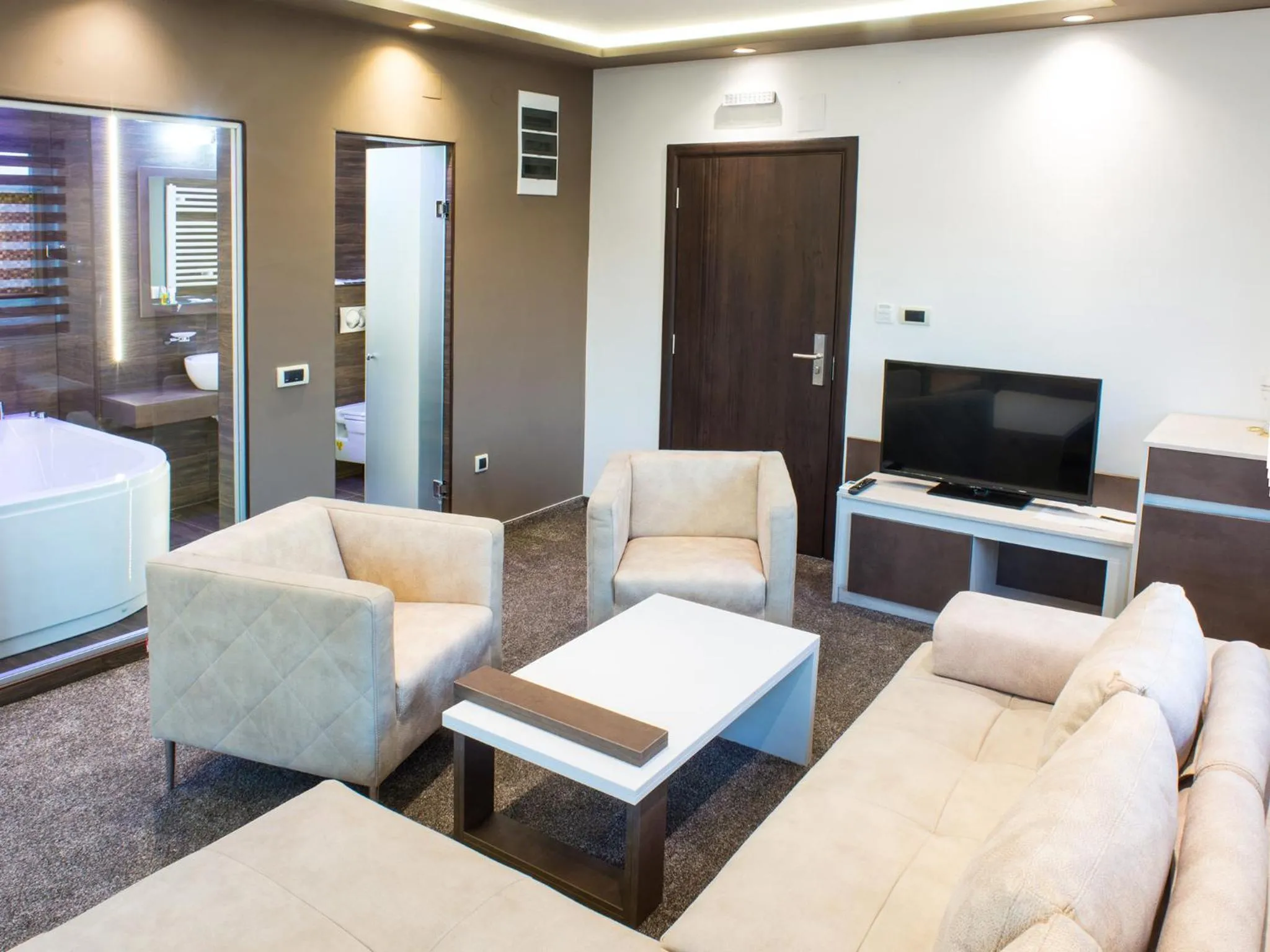 Deluxe Double Room with Balcony in Hotel & Restaurant Ponte Bianco